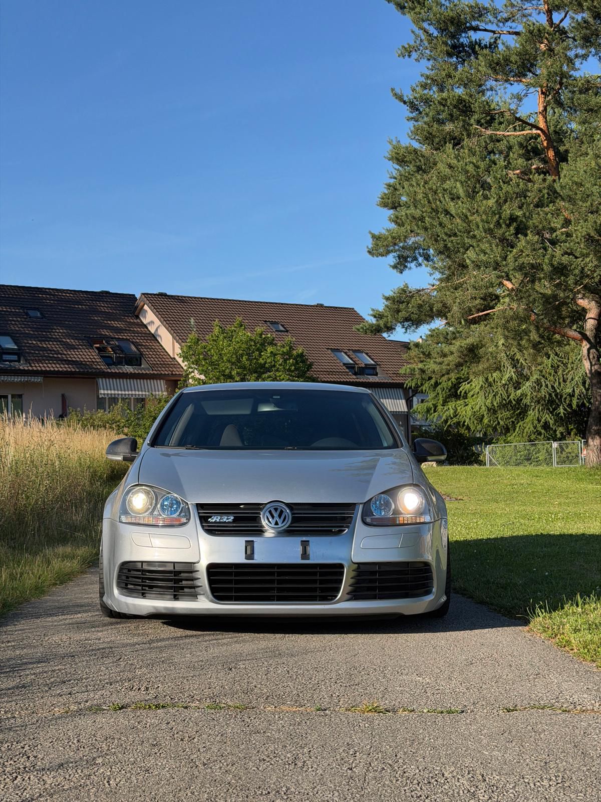 VW Golf R32 4Motion-image-0