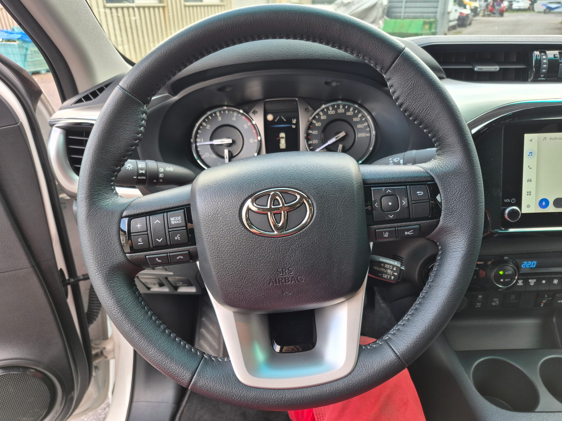 TOYOTA Hilux 2.4d Style Double Cab 4x4 A-image-15