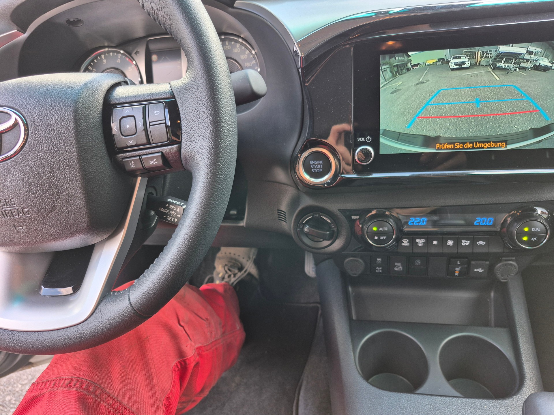 TOYOTA Hilux 2.4d Style Double Cab 4x4 A-image-19