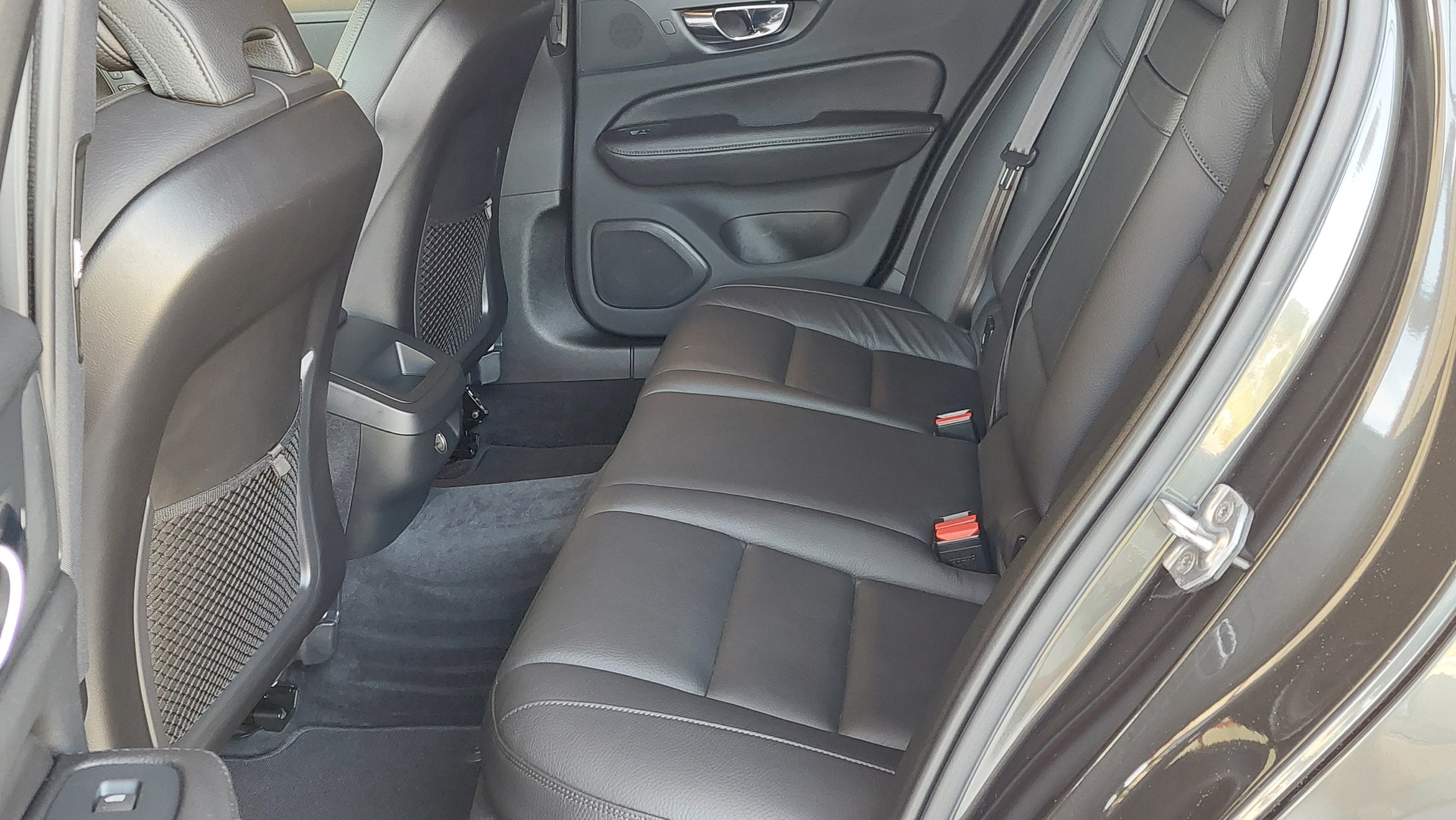 VOLVO V60 D4 Inscription Geartronic-image-7
