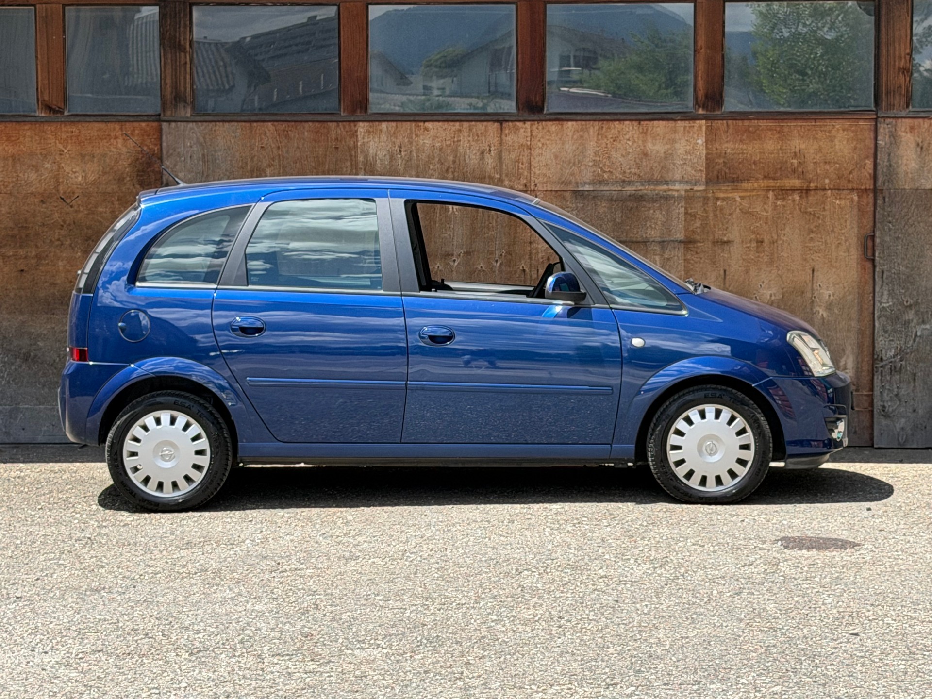 OPEL Meriva 1.6i-16 TP Cosmo-image-3
