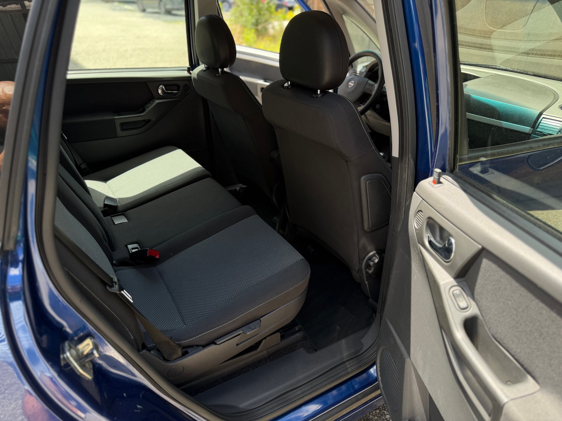 OPEL Meriva 1.6i-16 TP Cosmo-image-10