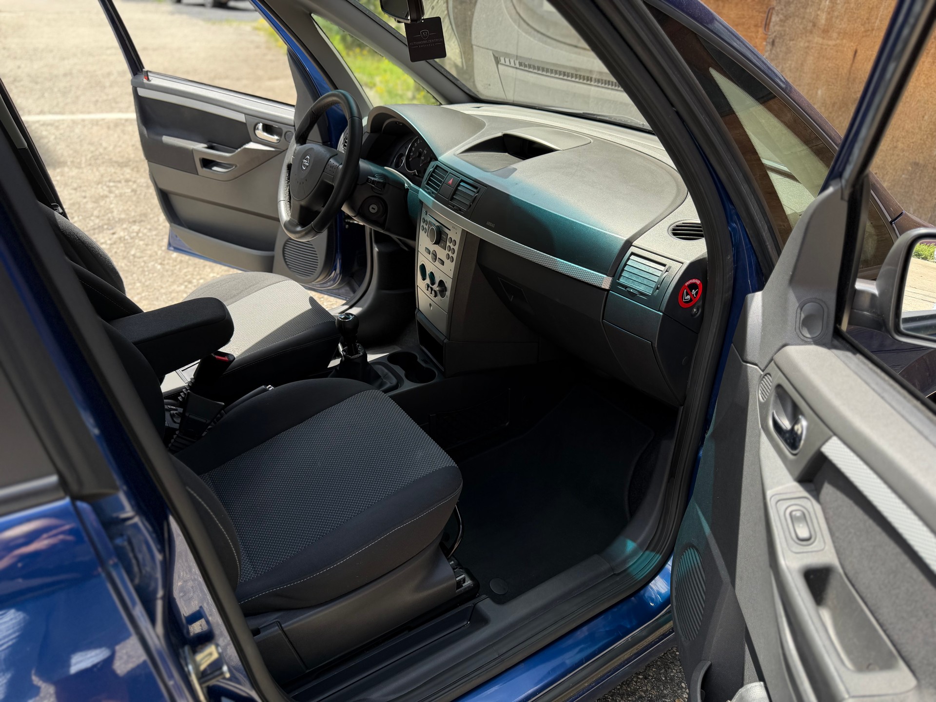 OPEL Meriva 1.6i-16 TP Cosmo-image-11