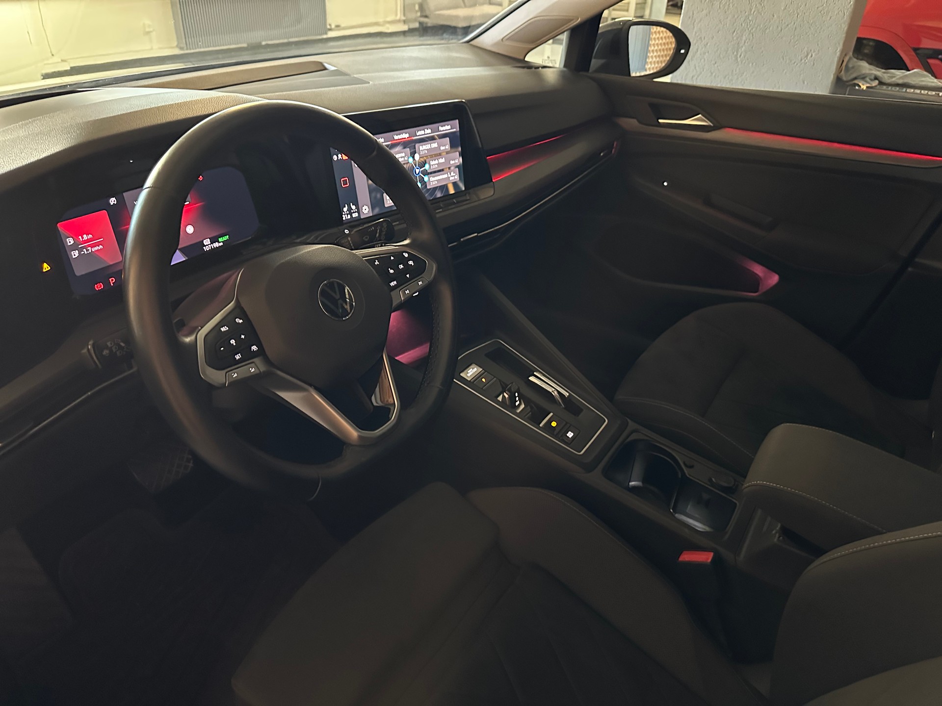 VW Golf 1.4 TSI PHEV Selection-image-9