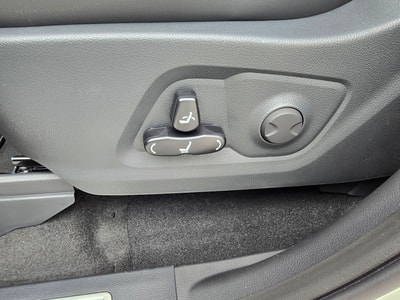 KGM Musso 2.2 Titanium 4WD A — photo 14