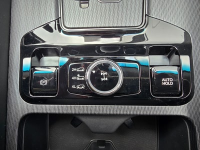 KGM Musso 2.2 Titanium 4WD A — photo 10