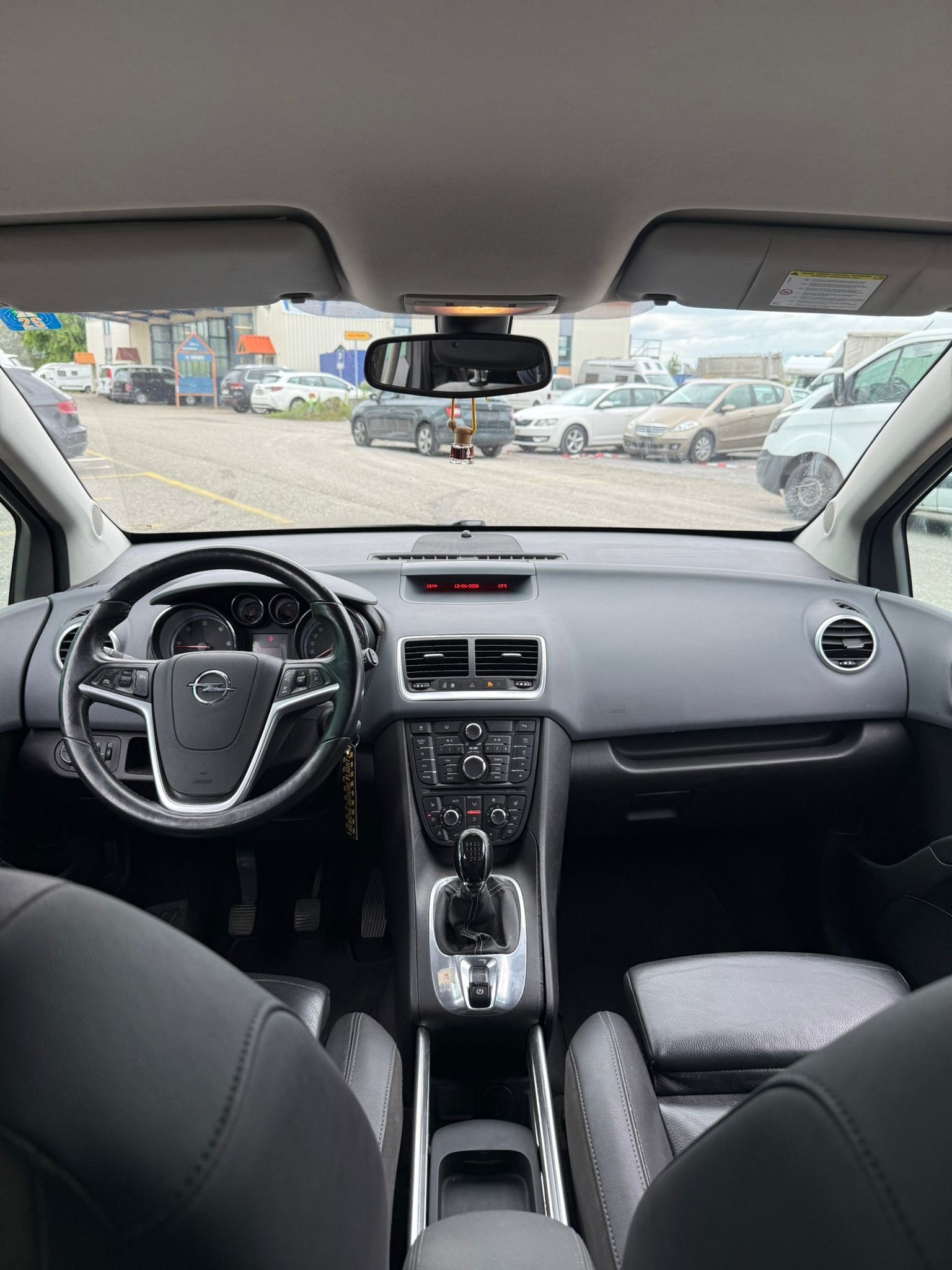 OPEL Meriva 1.7 CDTi Enjoy-image-8
