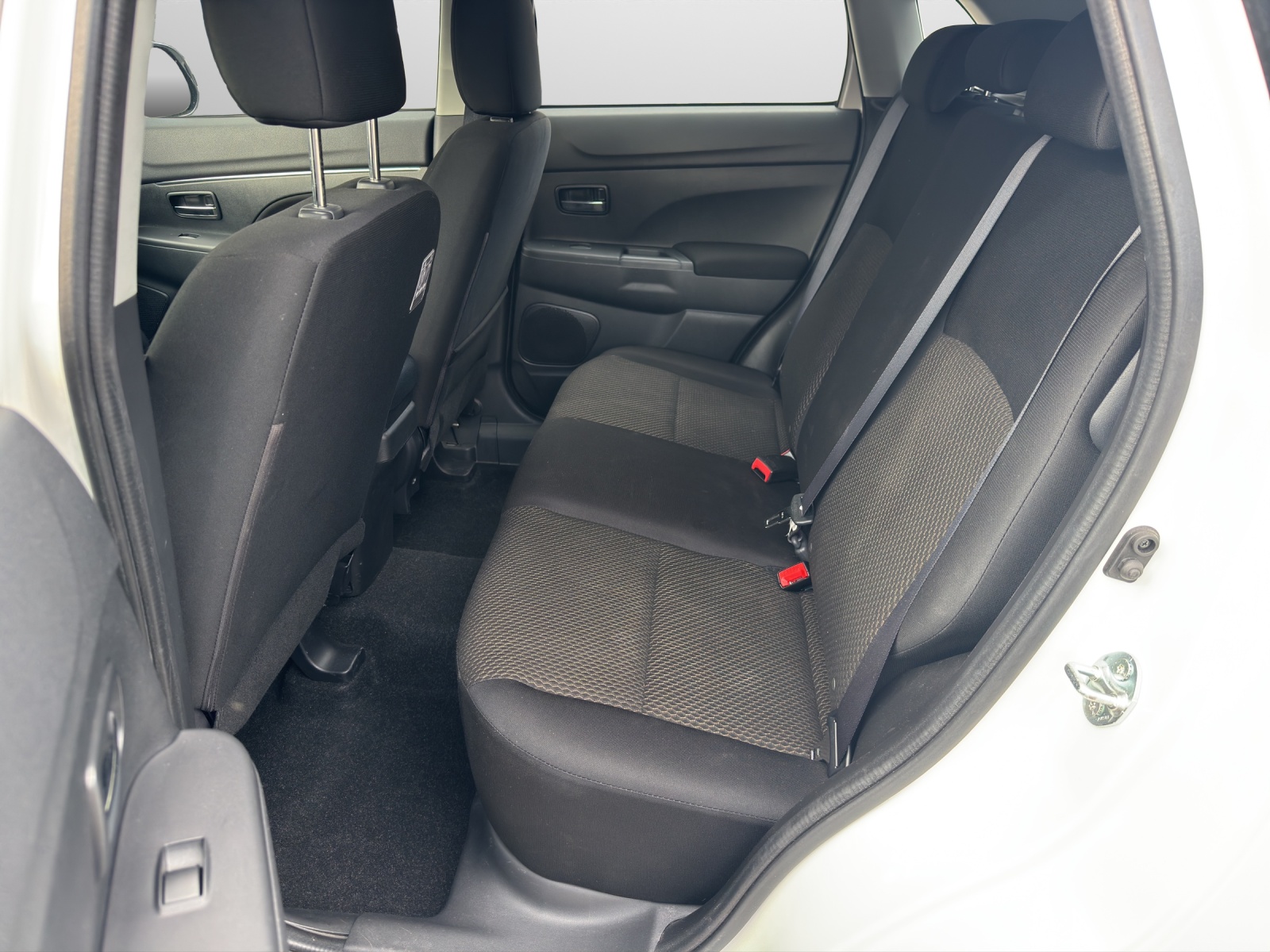 MITSUBISHI ASX 2.0 MIVEC Value 4x4-image-7