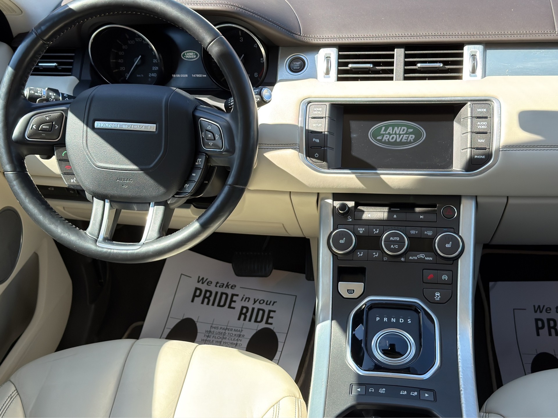 LAND ROVER Range Rover Evoque 2.2 TD4 Dynamic AT9-image-11