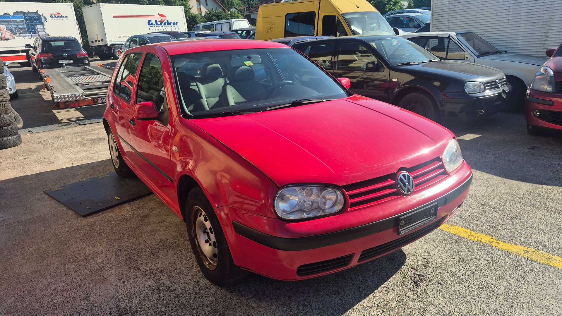 VW Golf 1.6 Comfortline Generation Automatic-image-2
