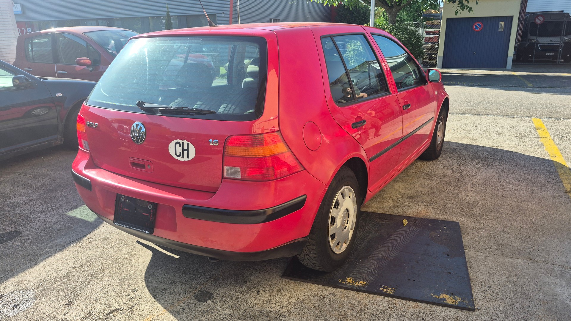 VW Golf 1.6 Comfortline Generation Automatic-image-4
