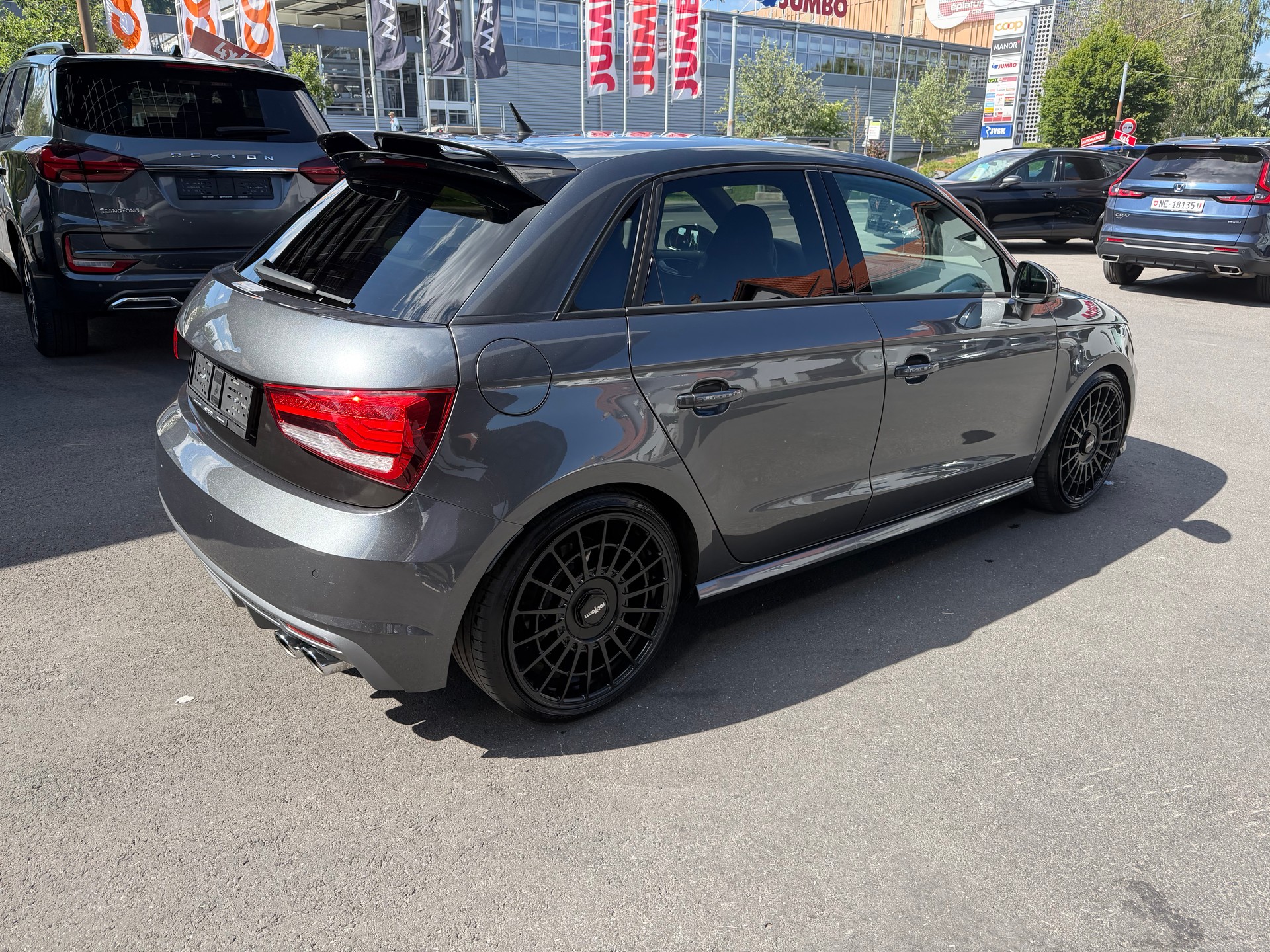 AUDI S1 Sportback 2.0 TFSI Sport quattro-image-2