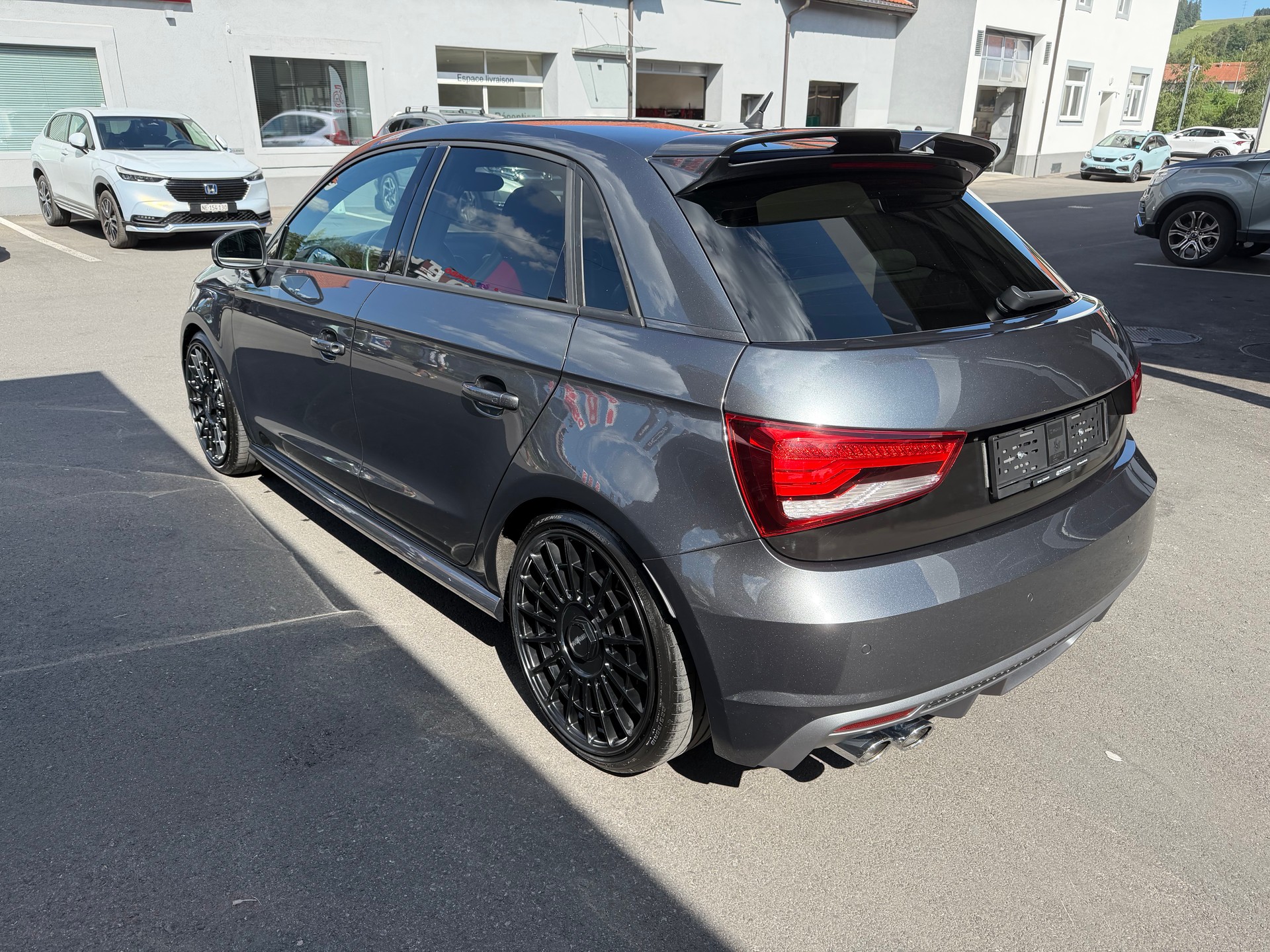 AUDI S1 Sportback 2.0 TFSI Sport quattro-image-7