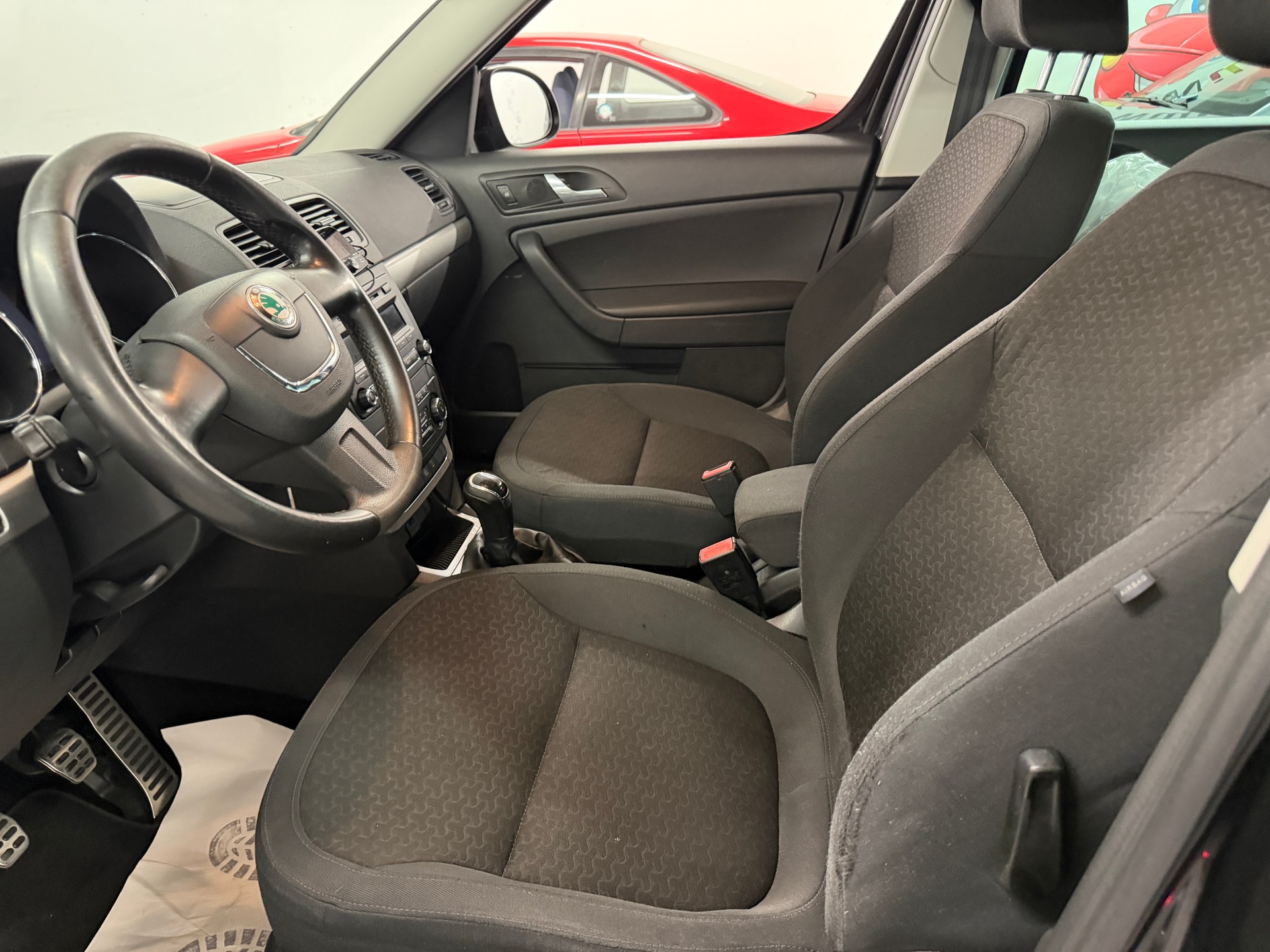 SKODA Yeti 1.8 TSI Ambition 4x4-image-8