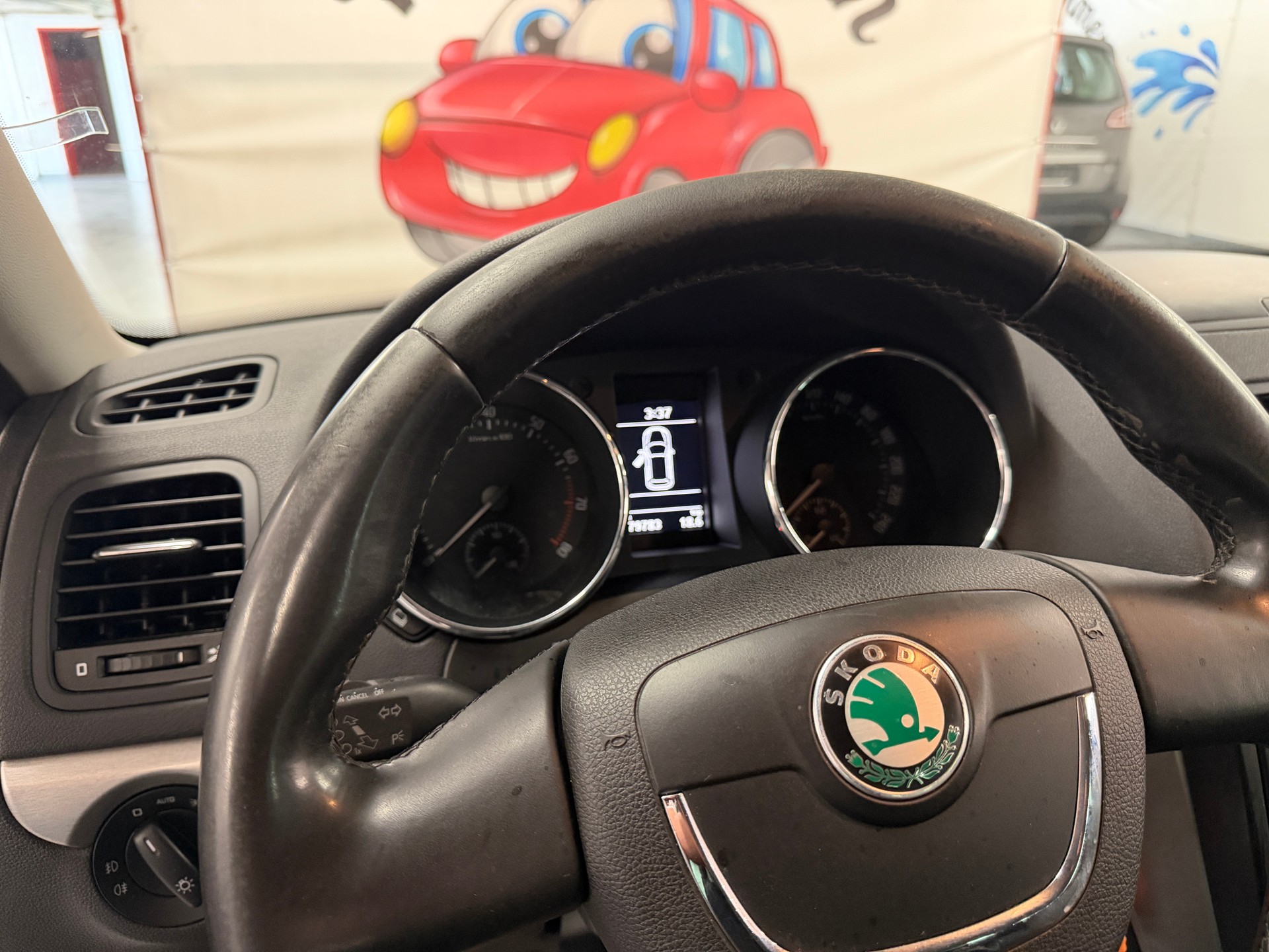 SKODA Yeti 1.8 TSI Ambition 4x4-image-10