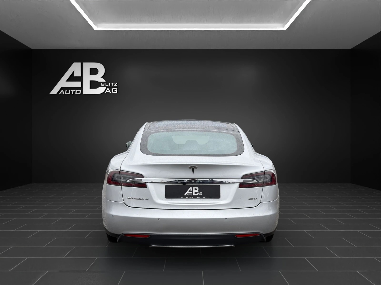 TESLA Model S 85 D 4x4 mit 525 PS-image-3