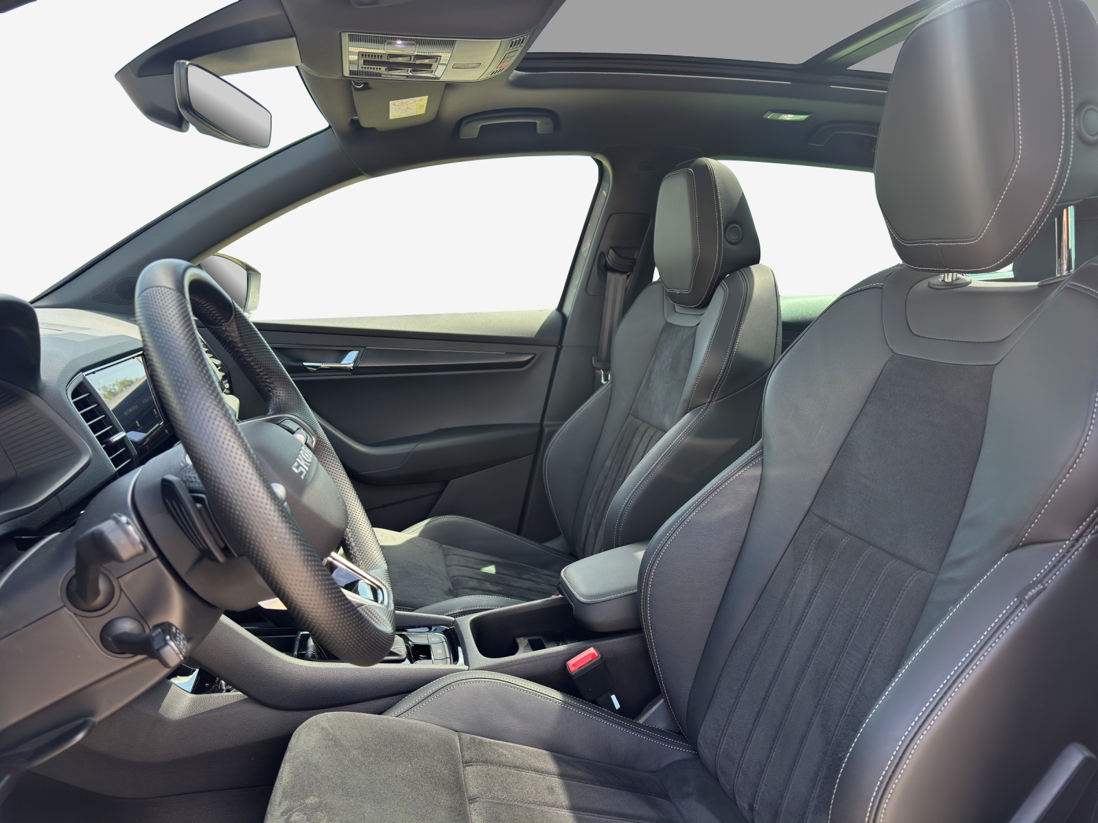 SKODA Karoq 2.0 TSI SportLine 4x4 DSG-image-7