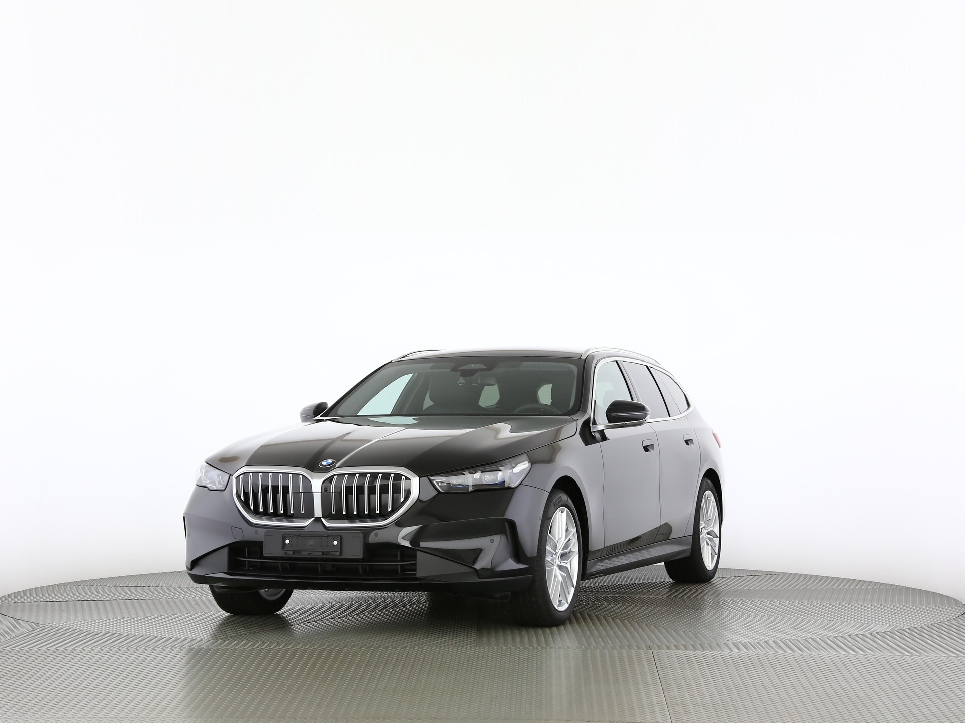 BMW 520d xDrive Touring-image-0