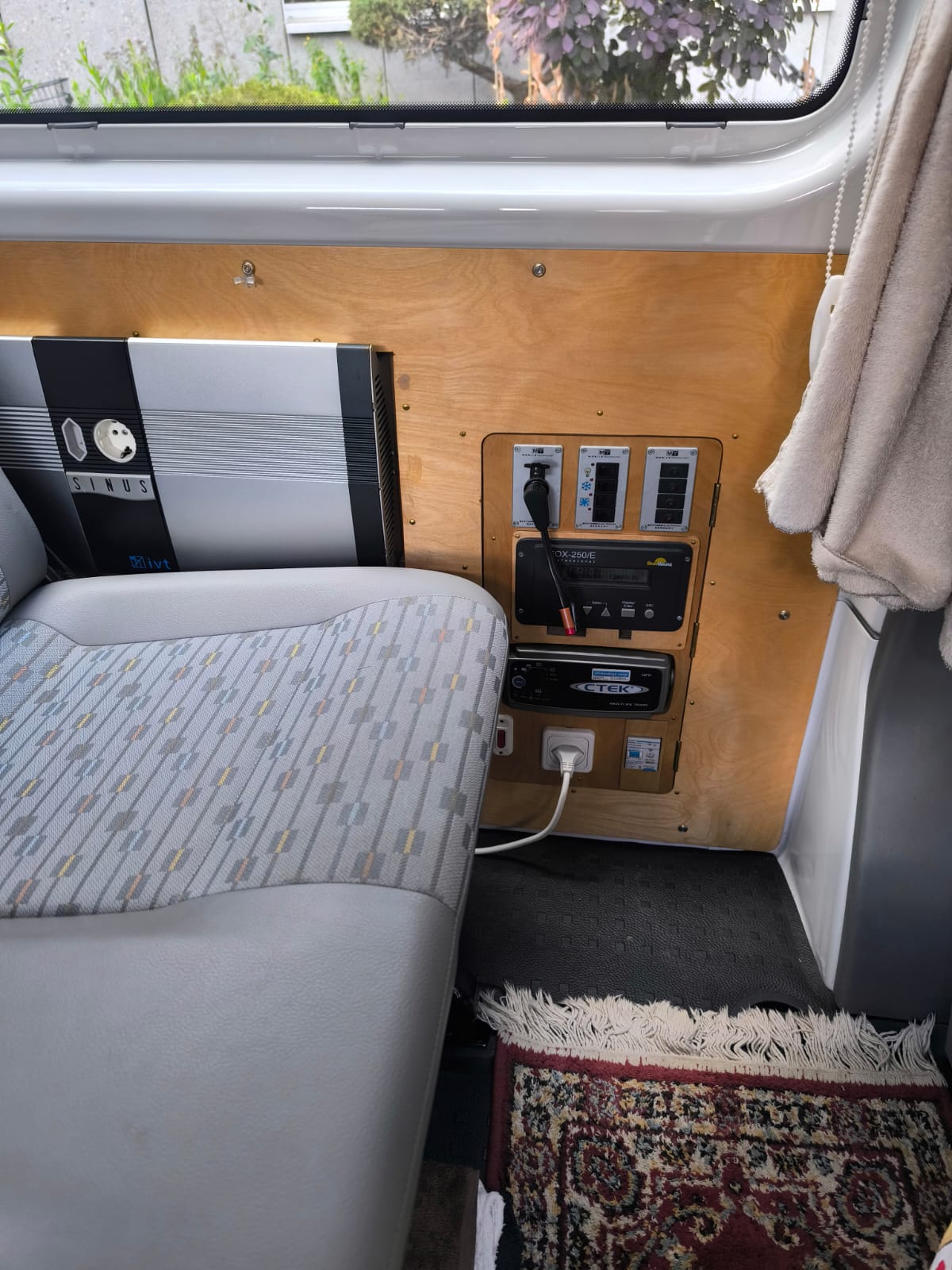 VW T5 2.0 TDI - CAMPERAUSBAU-image-7