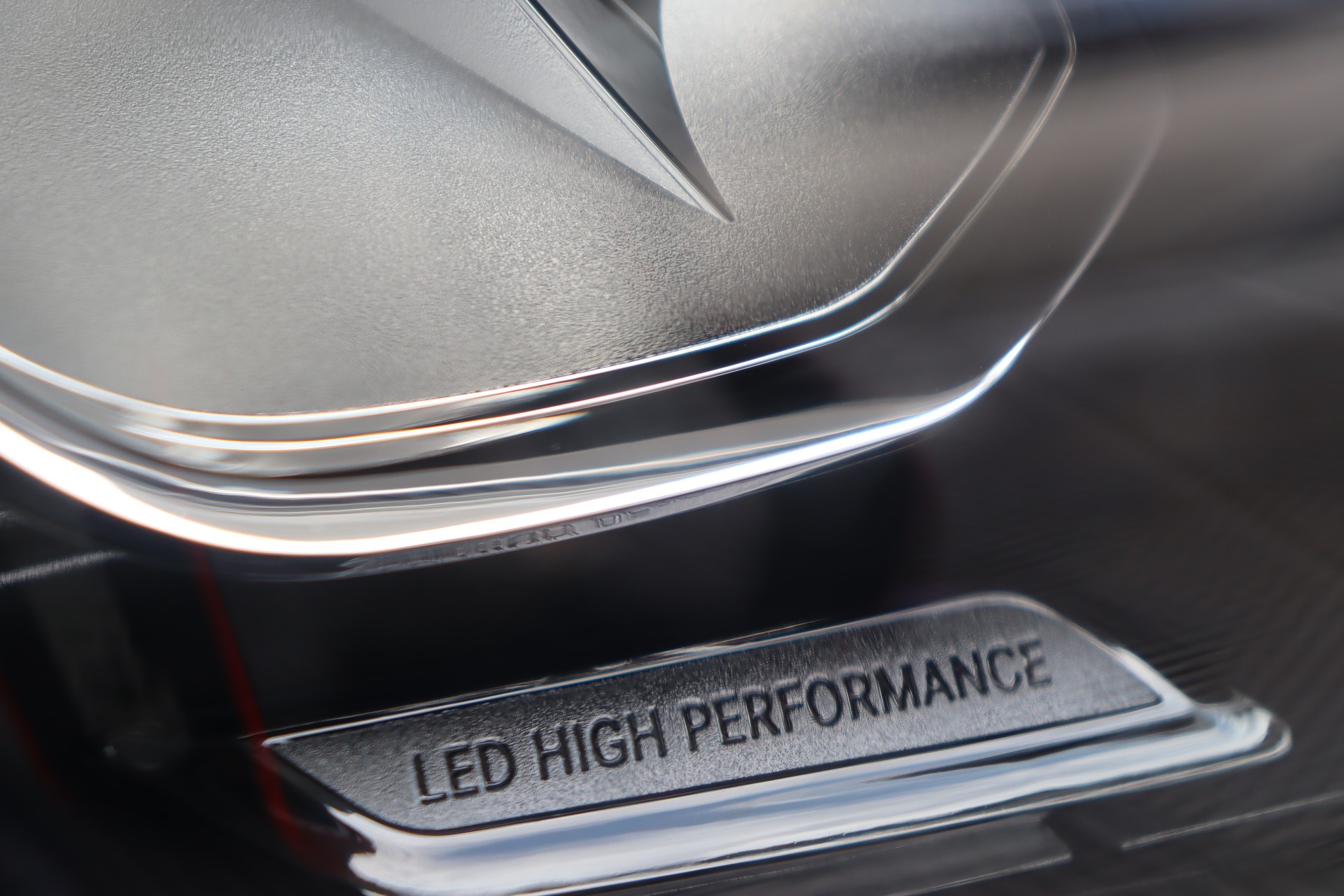MERCEDES-BENZ A 250 AMG Line 7G-DCT-showroom-element-2