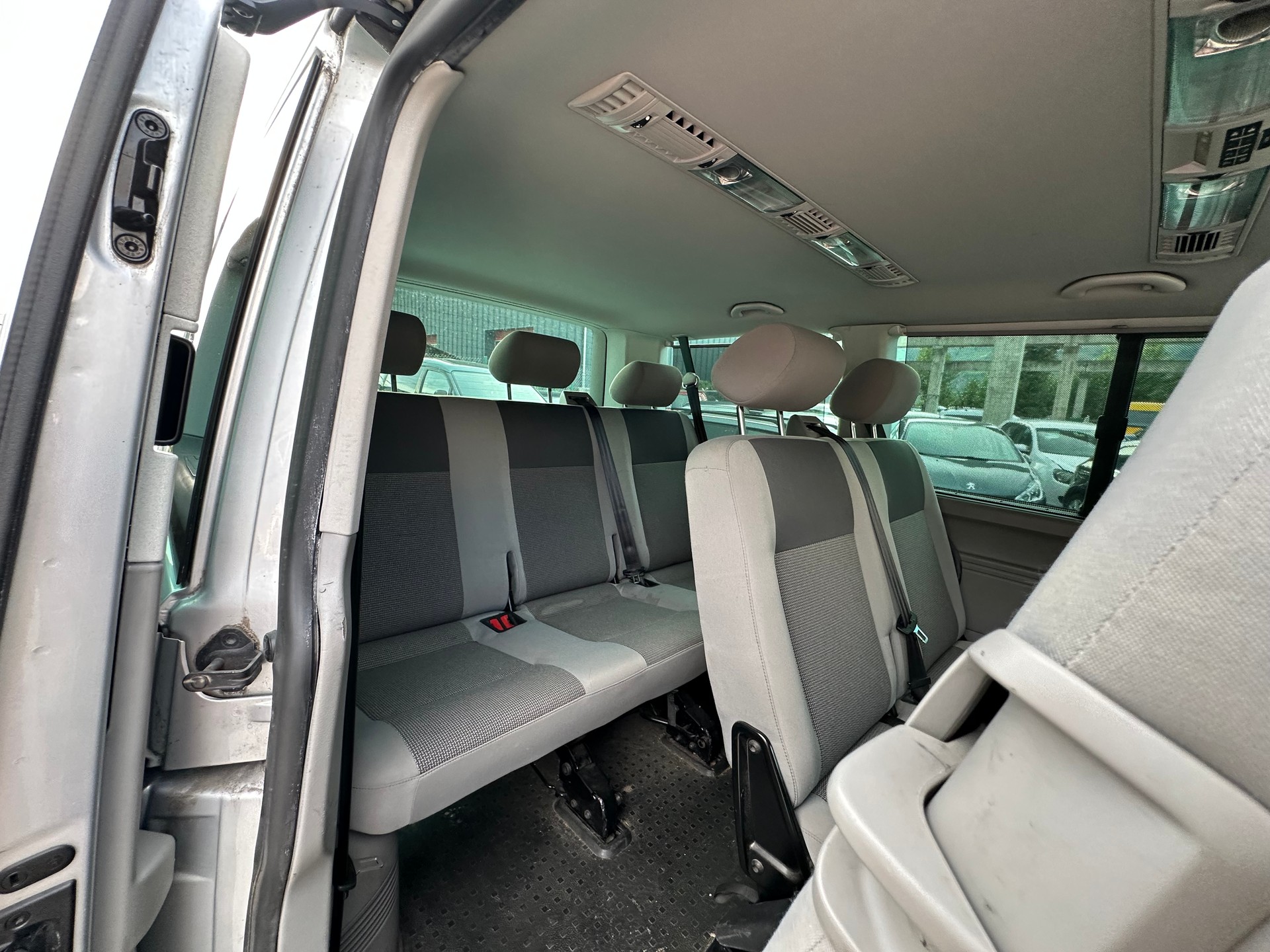 VW T5 Caravelle Comfortline 2.0 TDI CR 4Motion-image-15