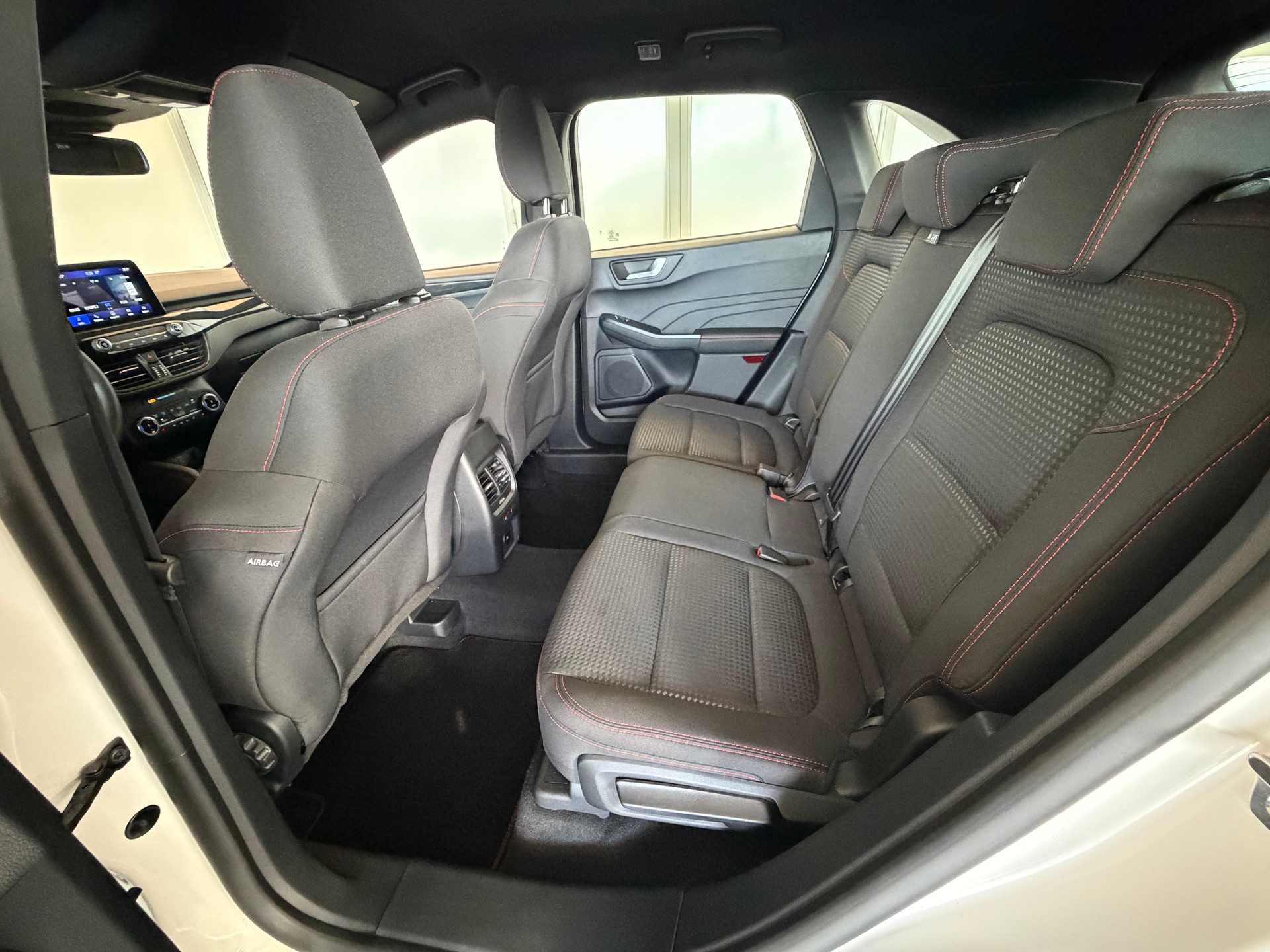 FORD Kuga 2.0 EcoBlue ST-Line-image-9