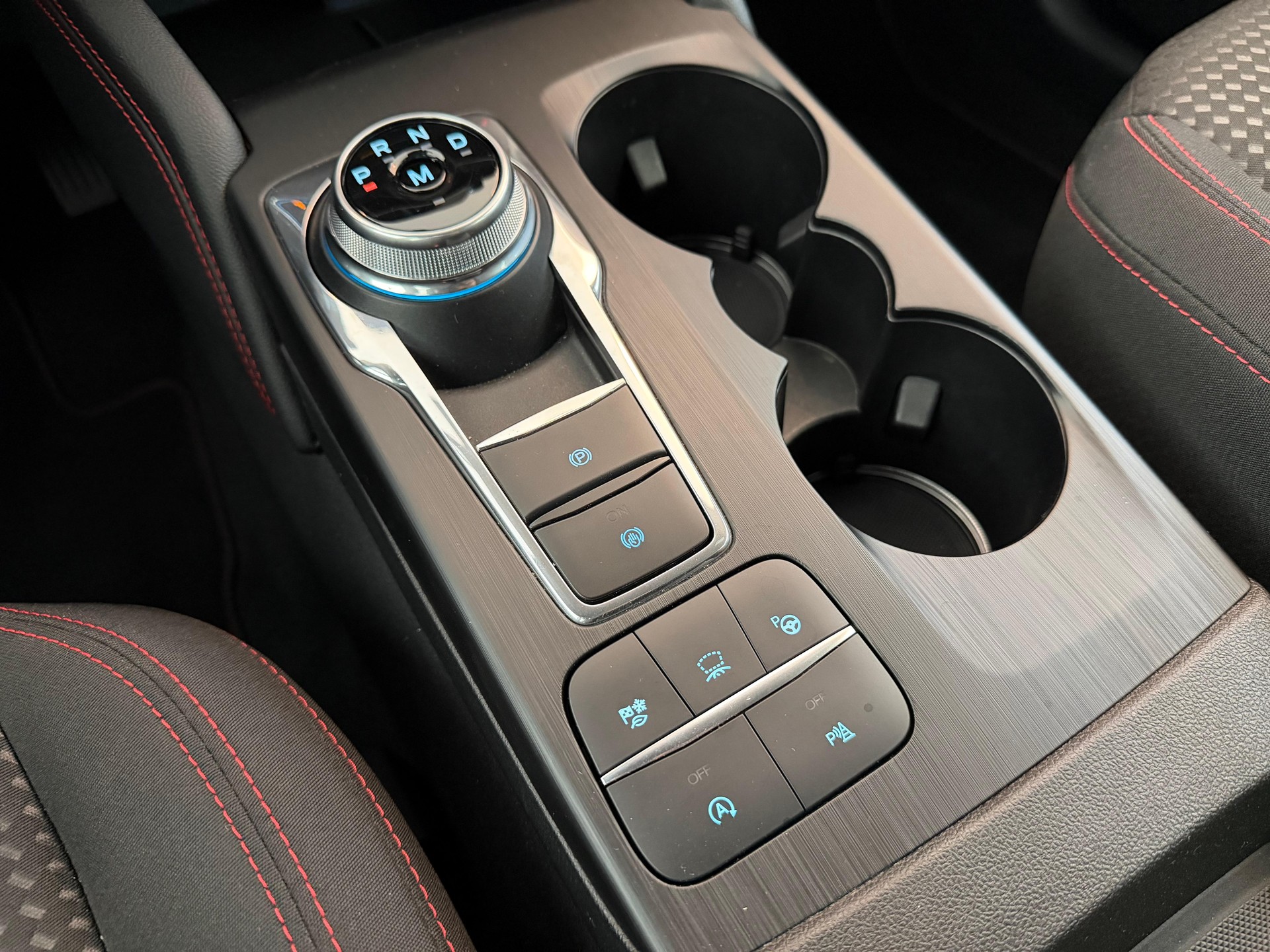 FORD Kuga 2.0 EcoBlue ST-Line-image-15