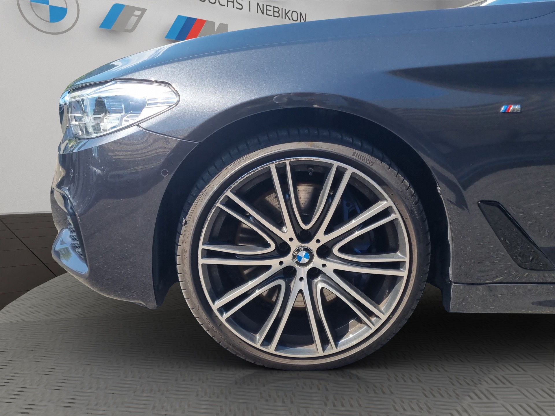 BMW 540i xDrive Touring Steptronic MSport-image-8