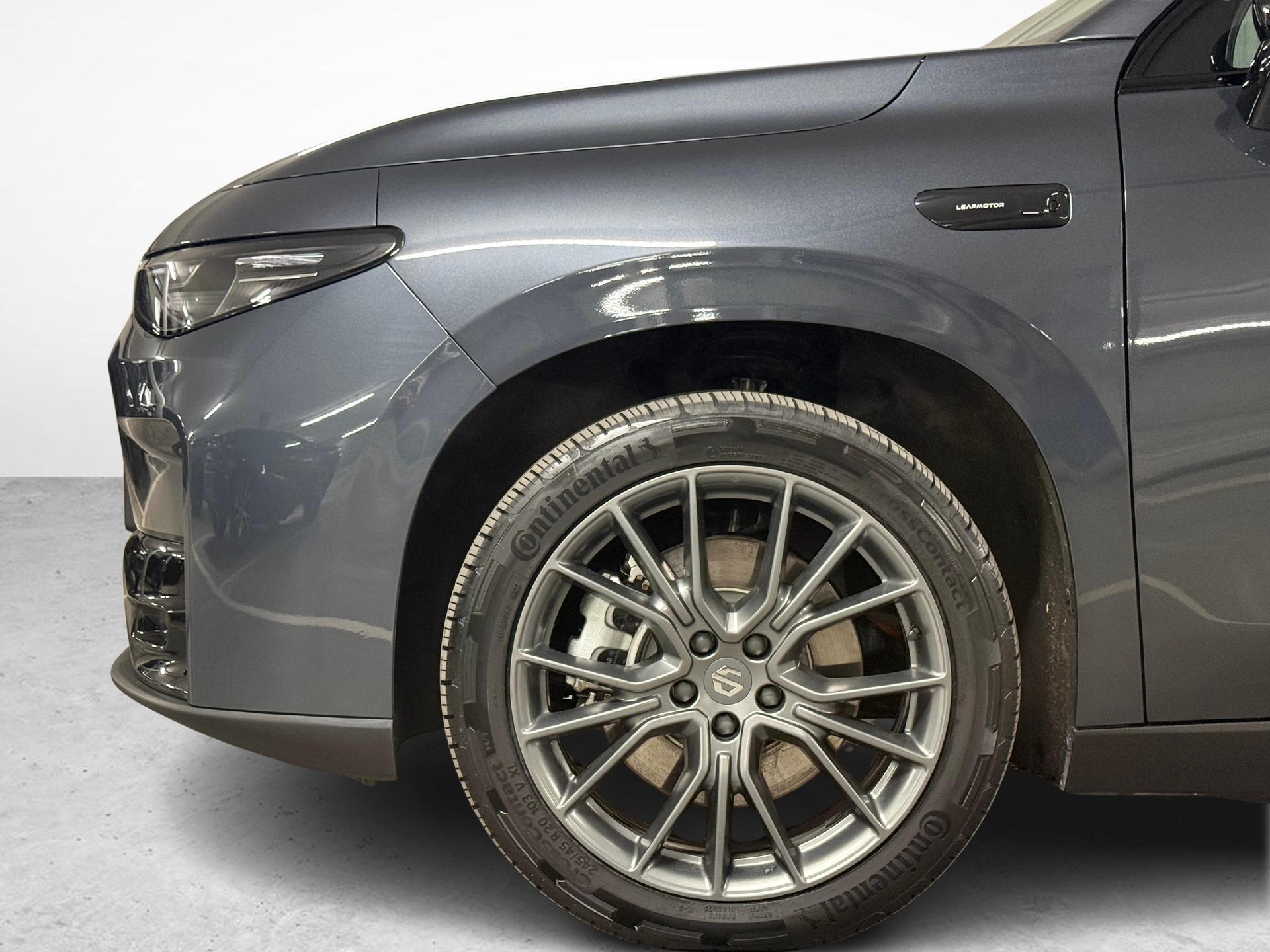 LEAPMOTOR C10 Design AWD-image-8