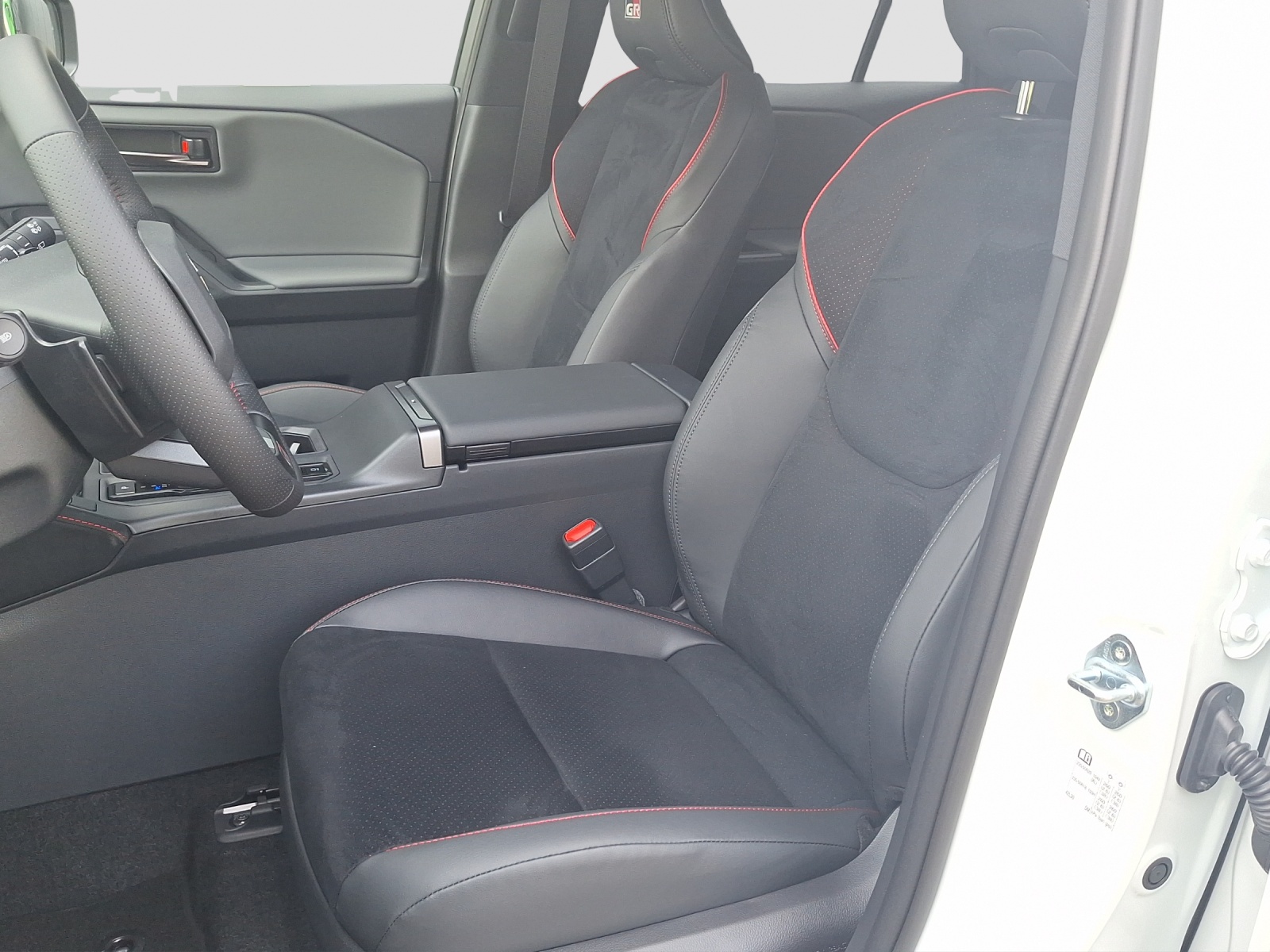 TOYOTA RAV4 2.5 Plug-In-Hybrid GR Sport-image-9
