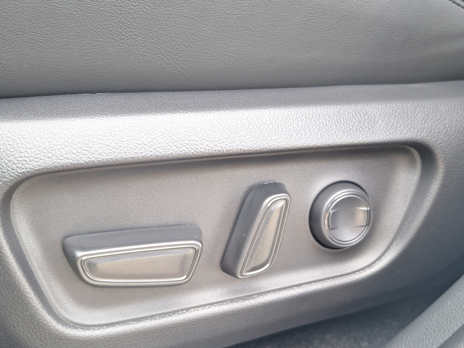 TOYOTA RAV4 2.5 Plug-In-Hybrid GR Sport-image-18