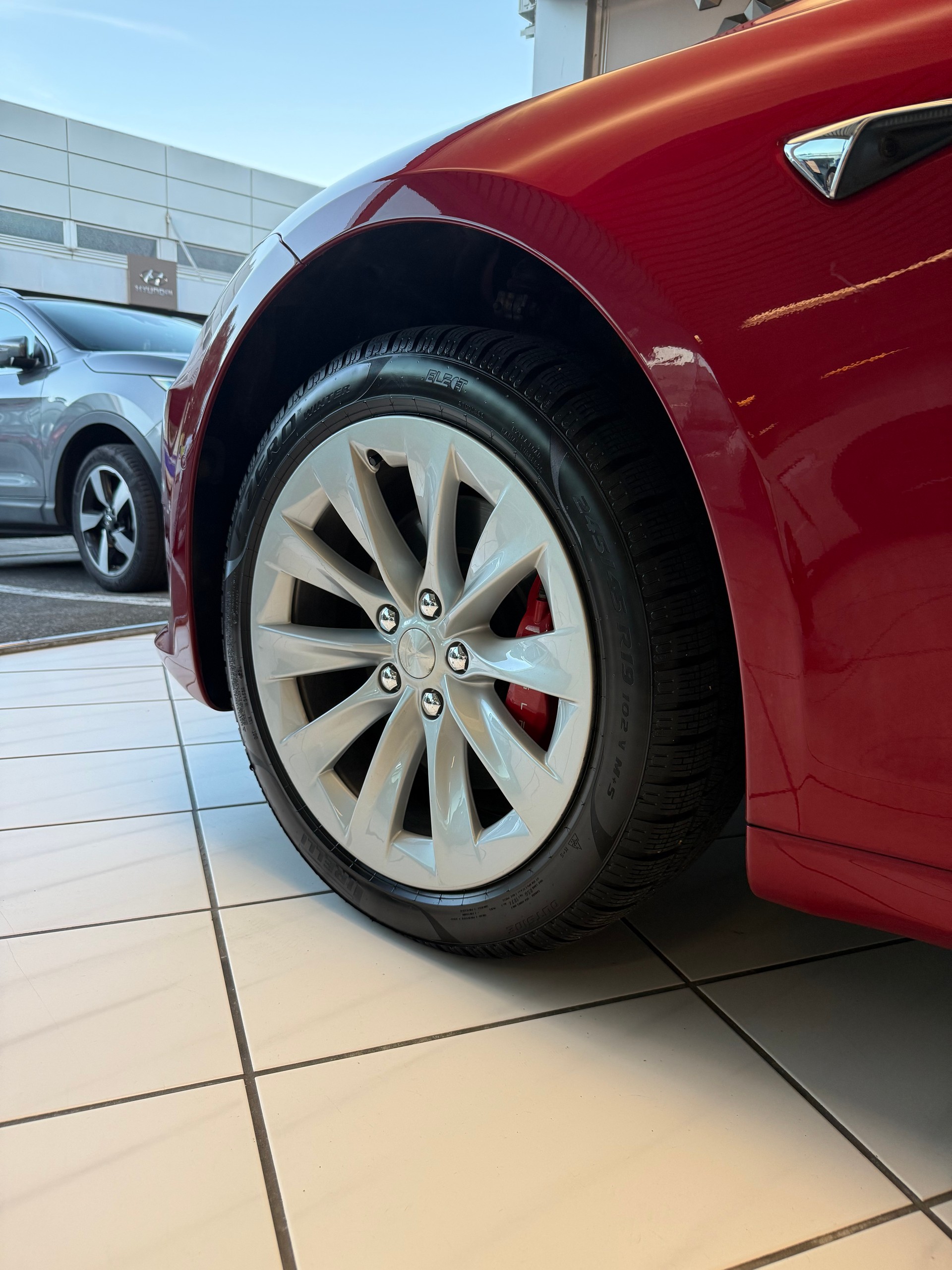 TESLA Model S 100 D Performance-image-25