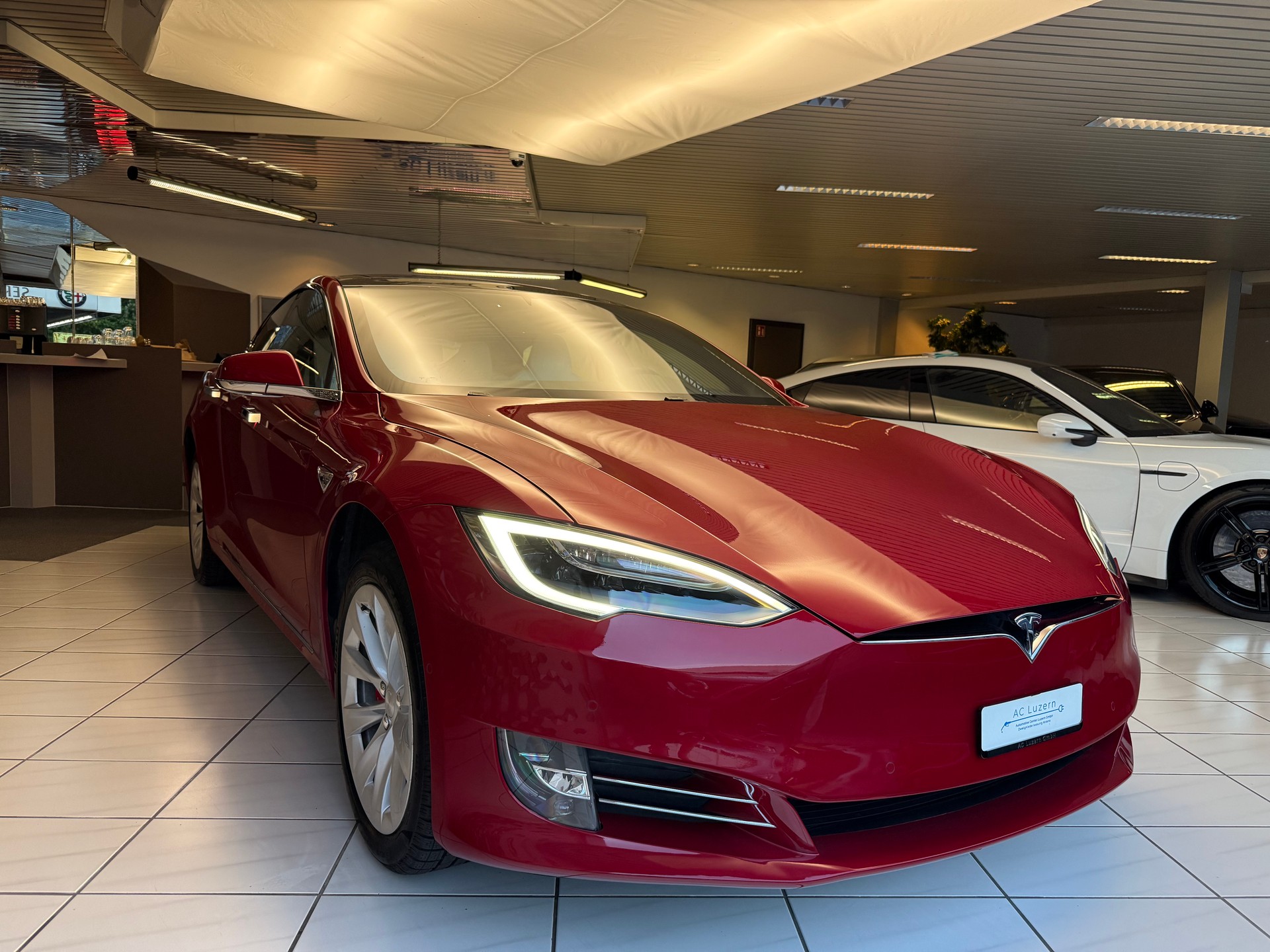 TESLA Model S 100 D Performance-image-5