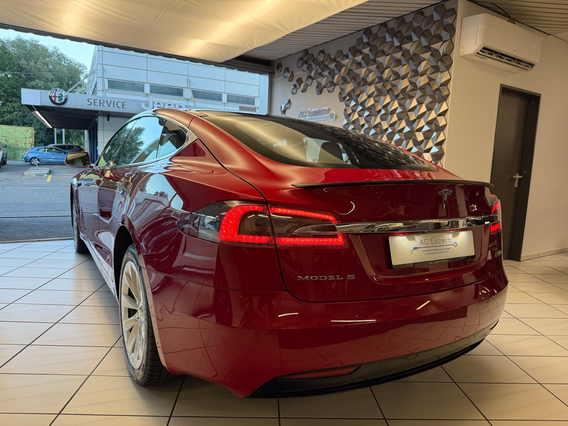 TESLA Model S 100 D Performance-image-3