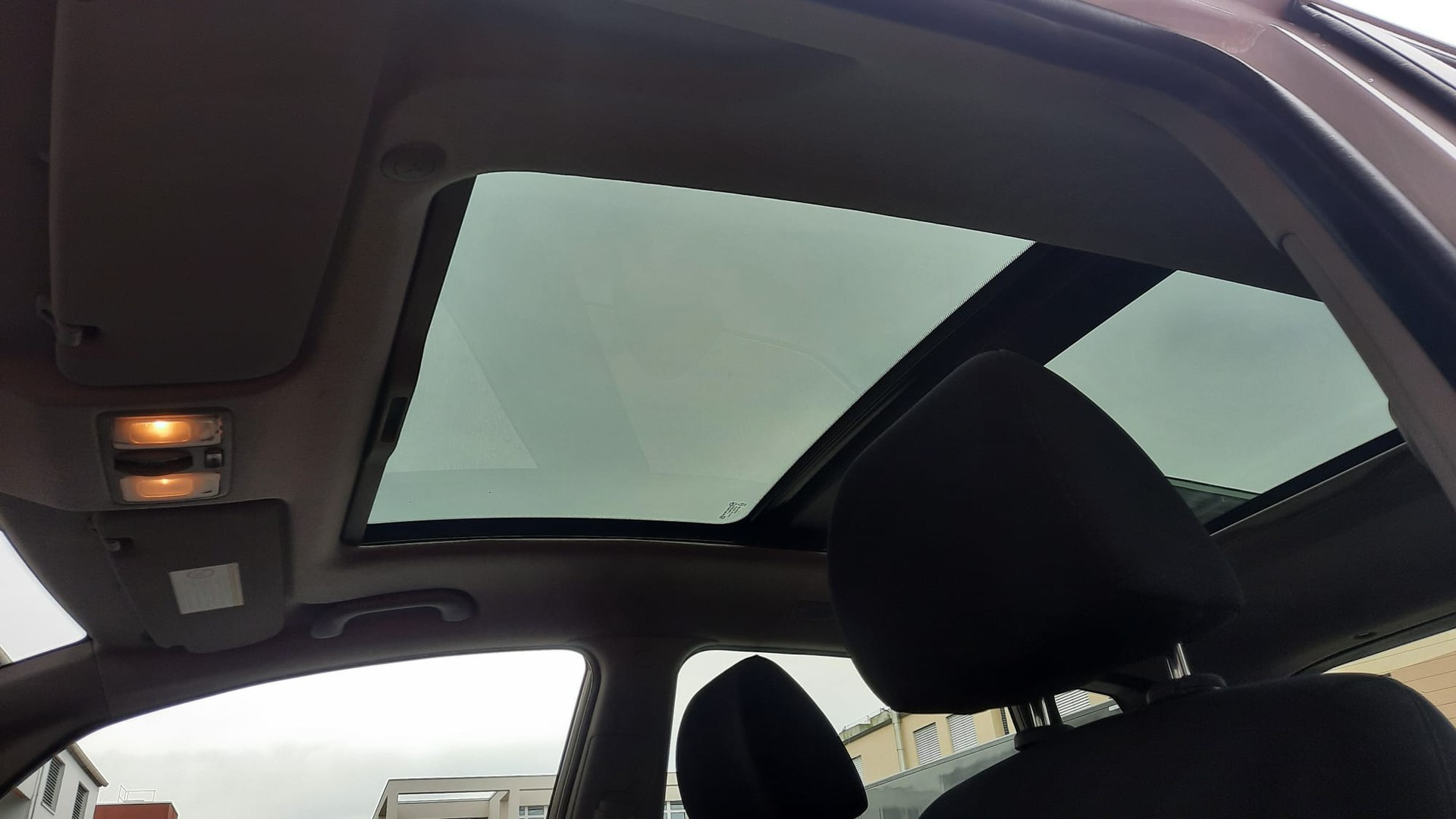 HYUNDAI iX20 1.6 Premium Automatic-image-13