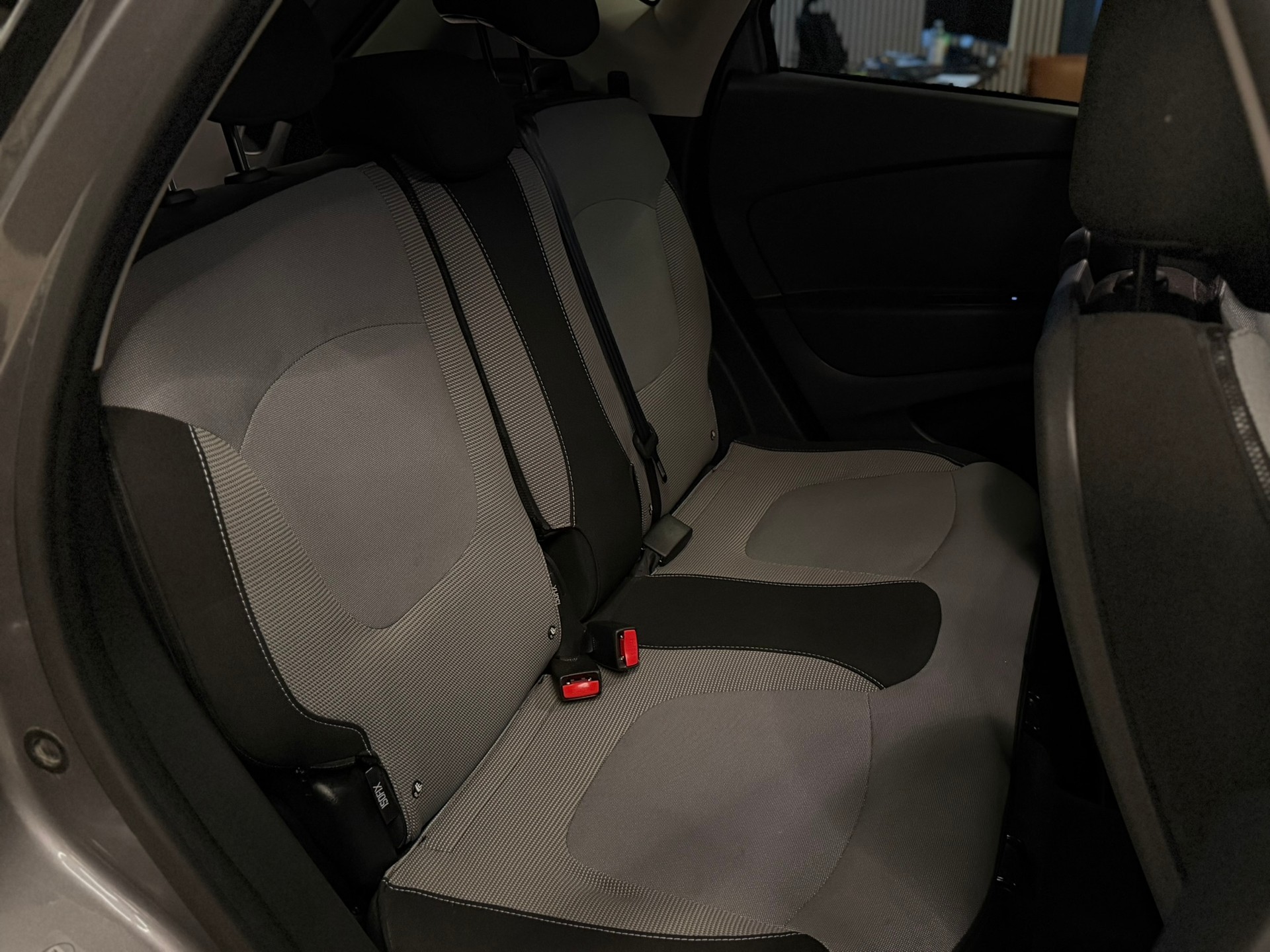 RENAULT Captur 1.2 T 16V Privilège EDC-image-16