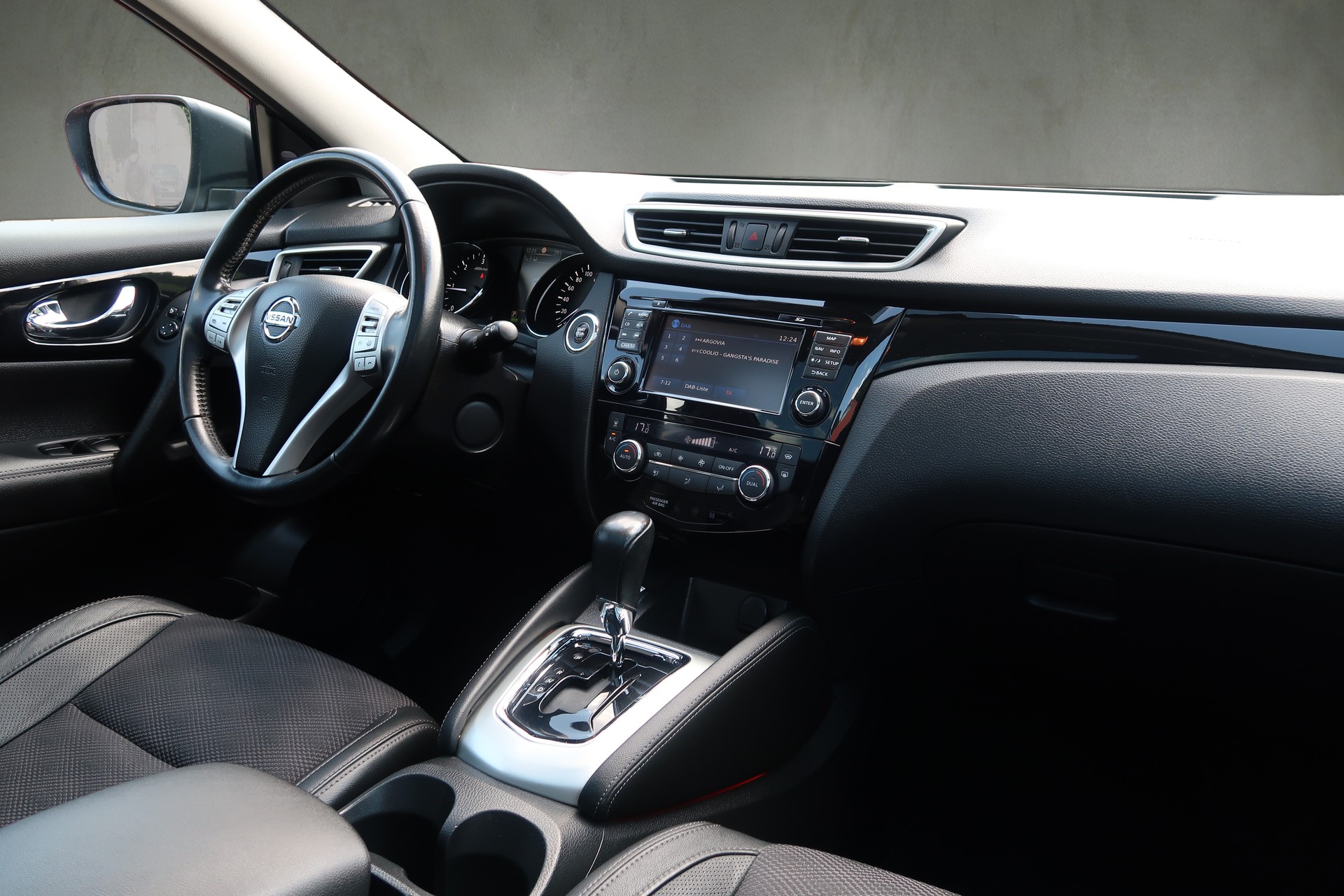 NISSAN Qashqai 1.6 dCi tekna Xtronic CVT-image-10