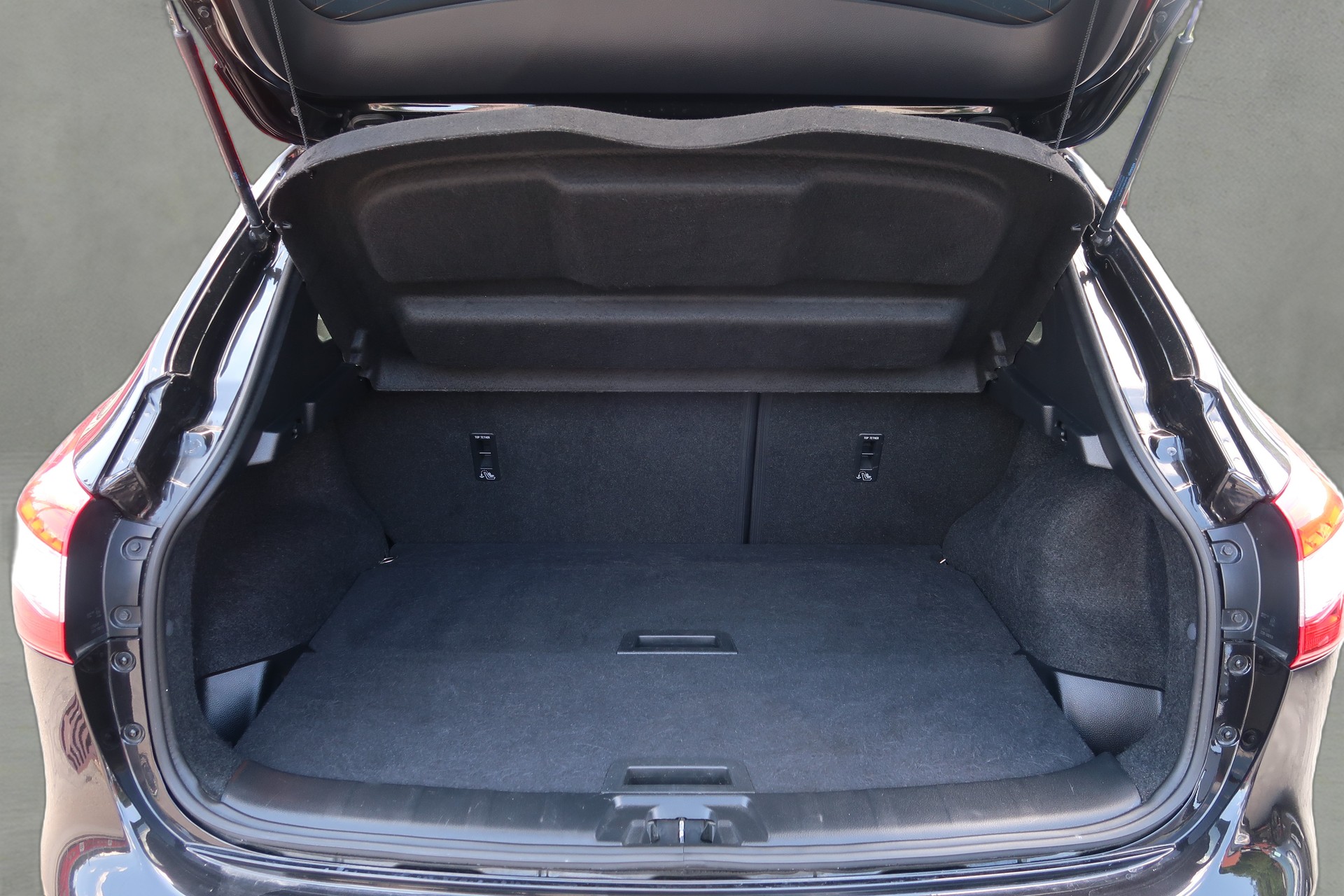 NISSAN Qashqai 1.6 dCi tekna Xtronic CVT-image-9