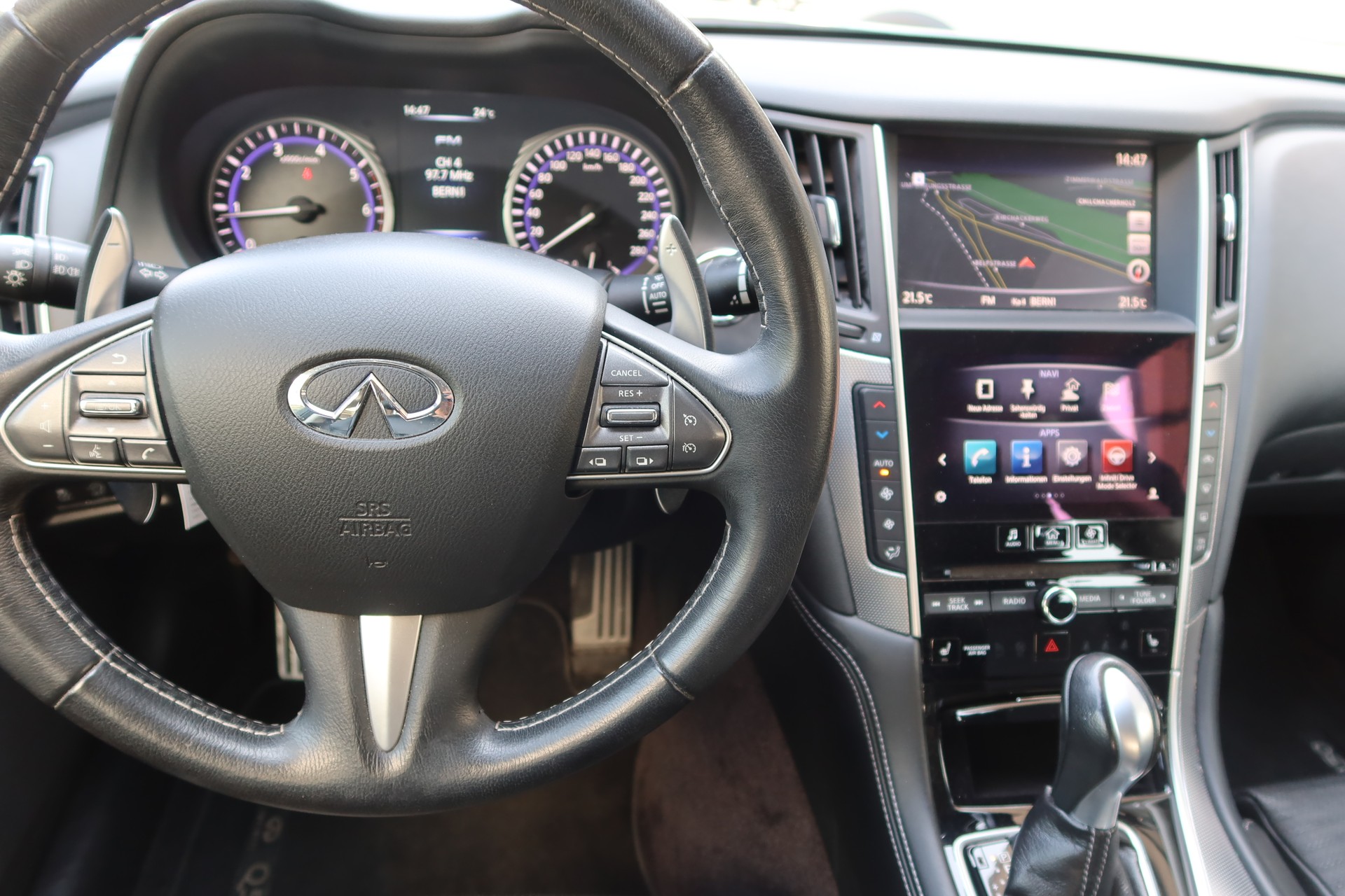INFINITI Q50 2.2d Sport-image-9