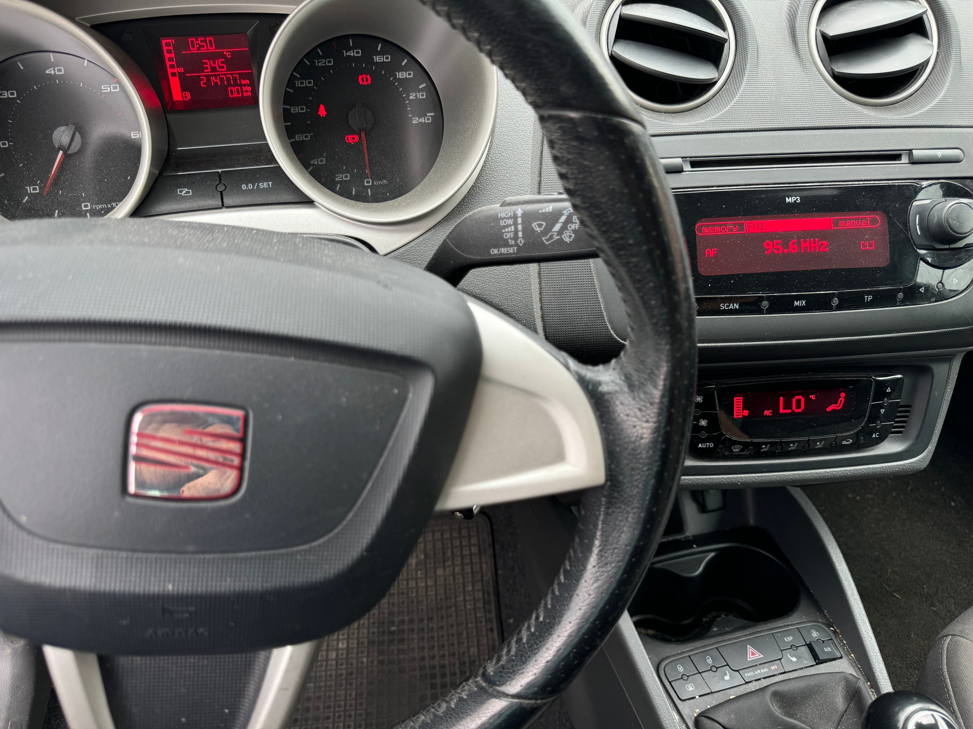 SEAT Ibiza ST 1.6 TDI Style-image-7