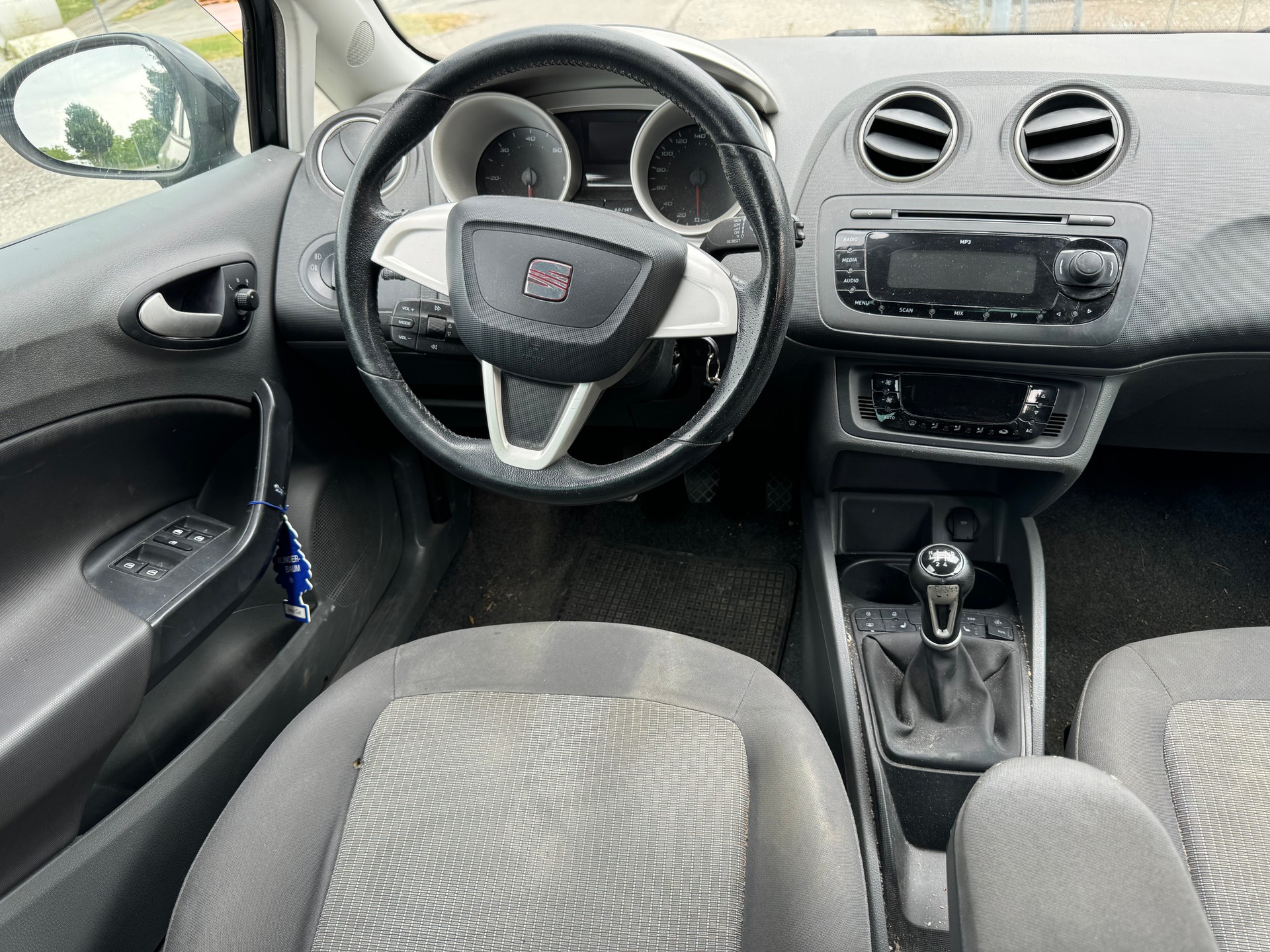SEAT Ibiza ST 1.6 TDI Style-image-5