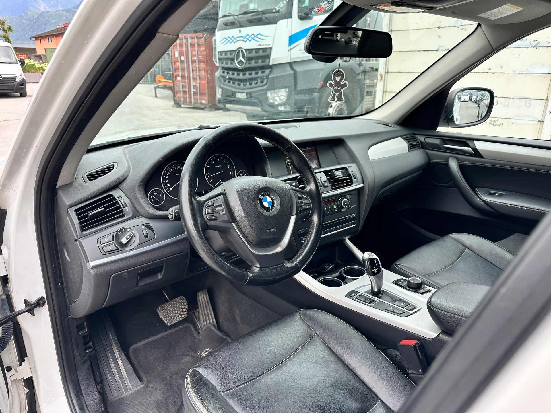 BMW X3 xDrive 28i Steptronic-image-9