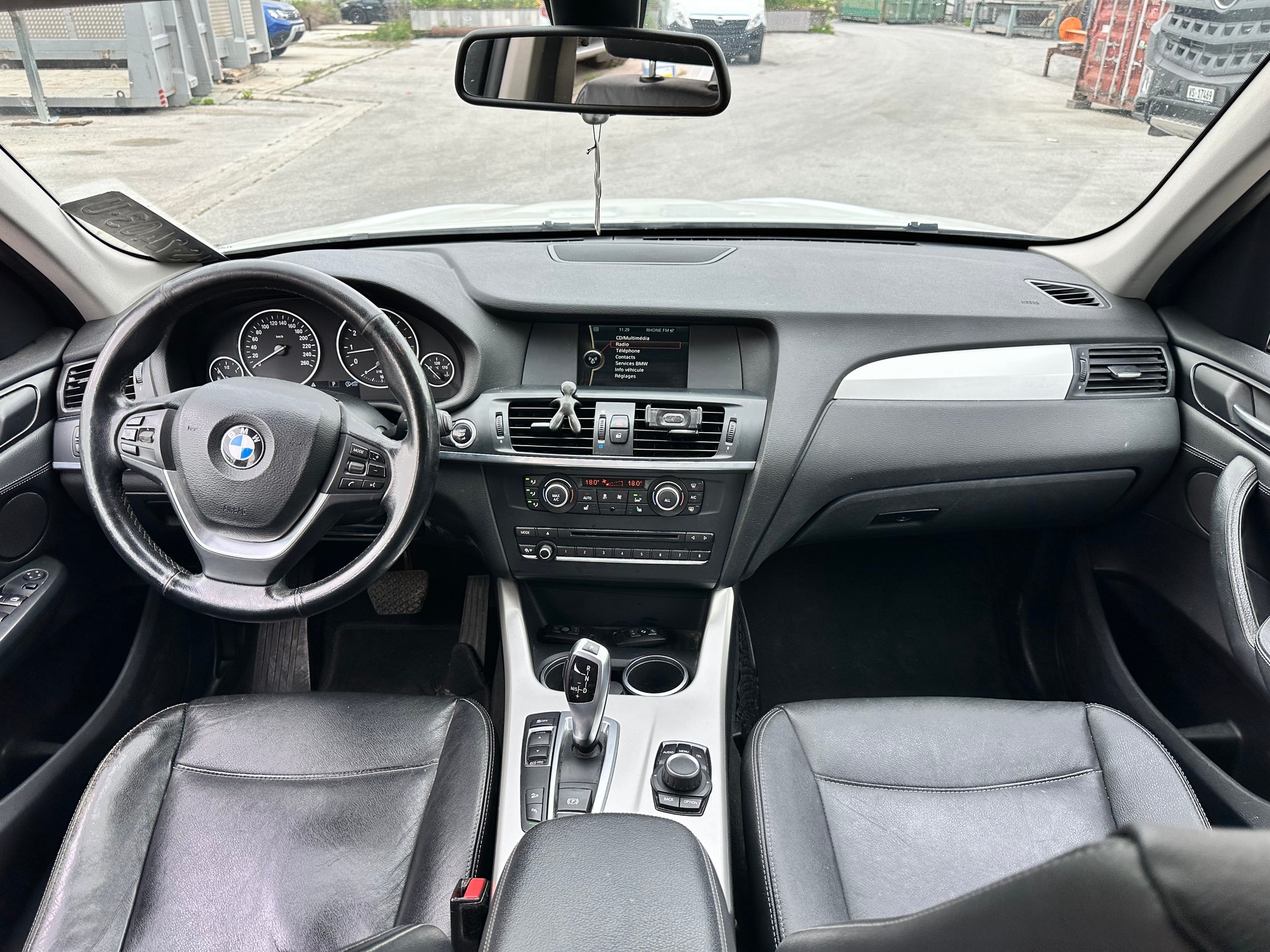 BMW X3 xDrive 28i Steptronic-image-10