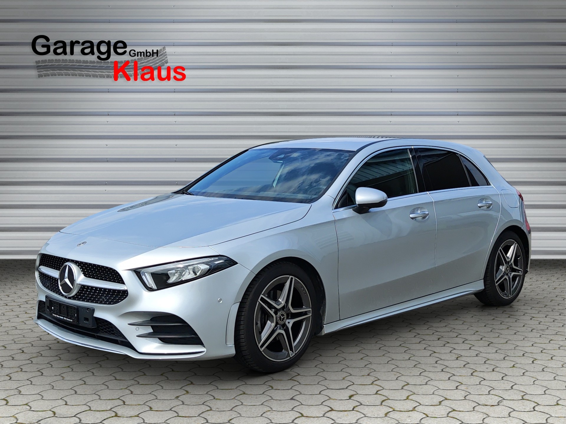 MERCEDES-BENZ A 200 AMG Line 7G-DCT