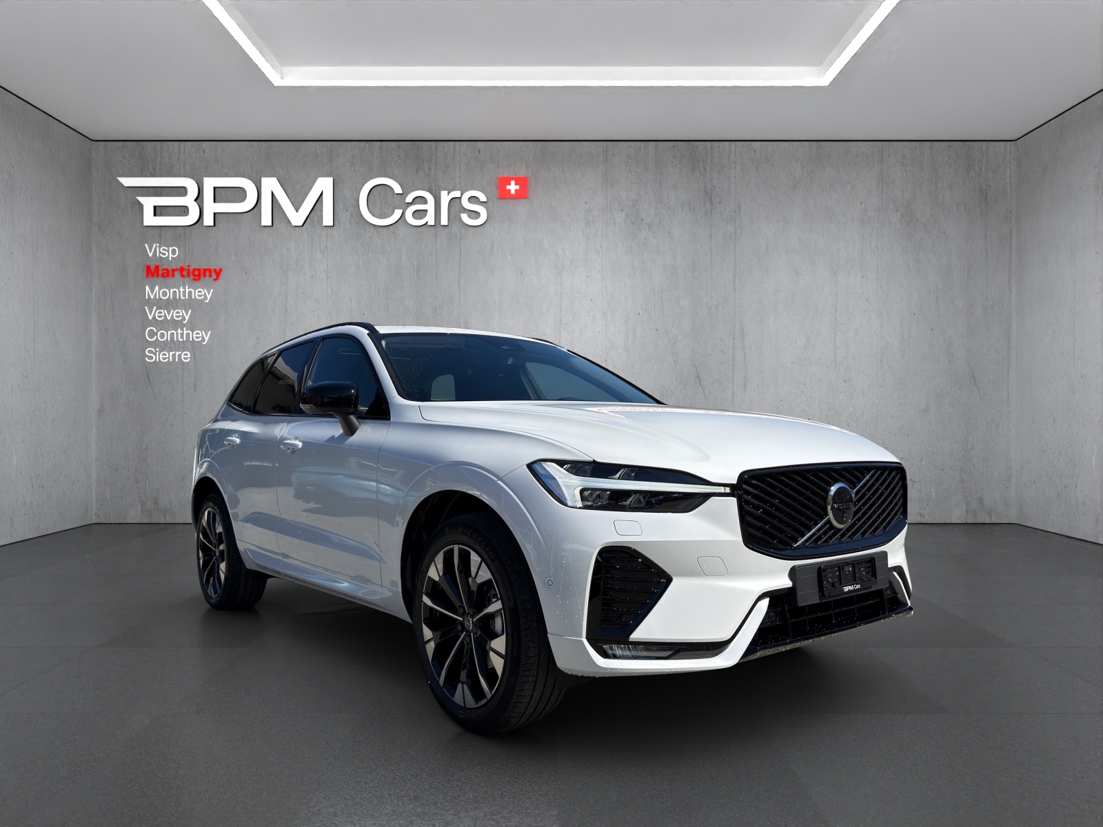 VOLVO XC60 B5 Benzin Mild Hybrid AWD Ultra Dark Geartronic-image-4