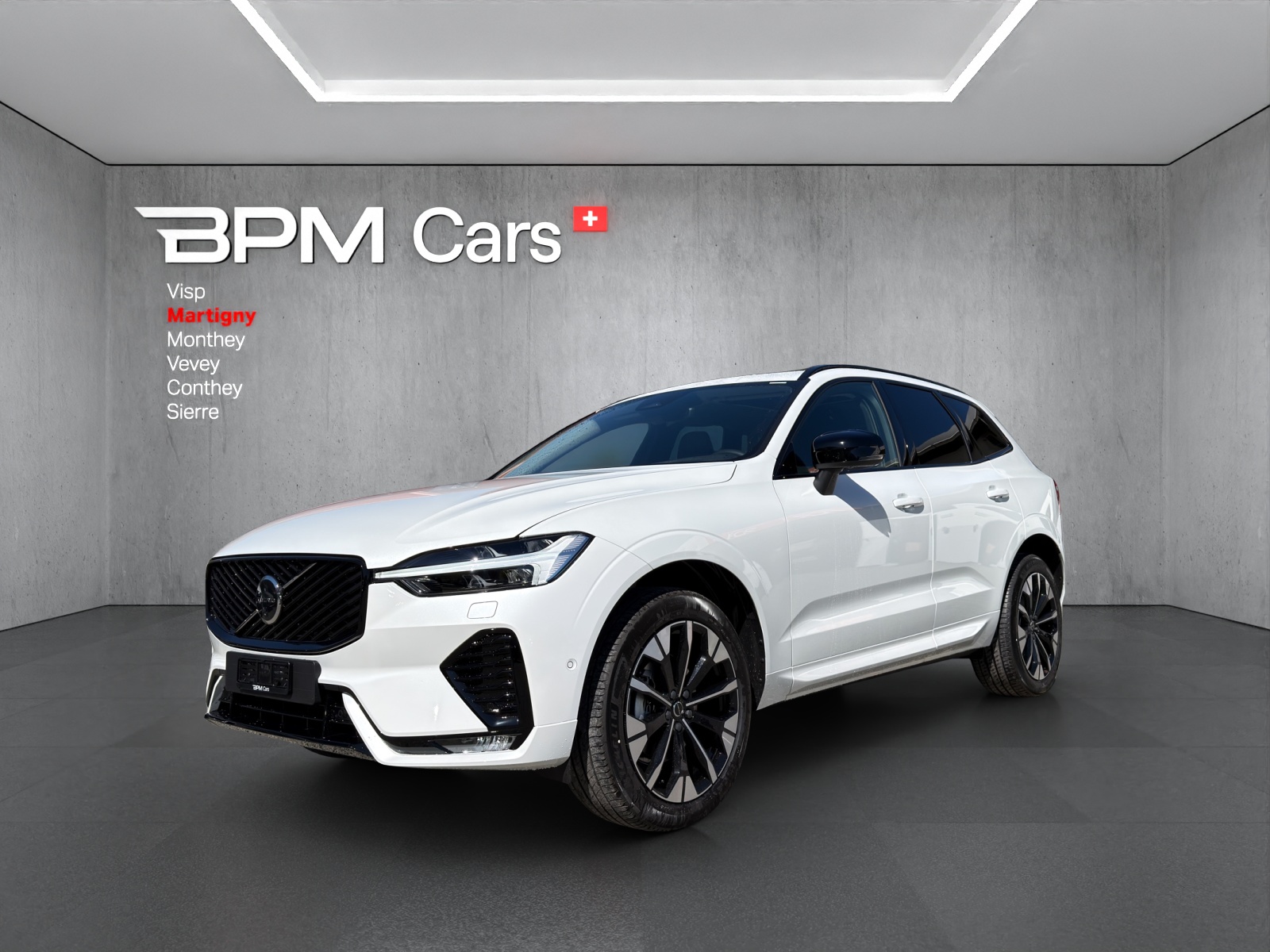 VOLVO XC60 B5 Benzin Mild Hybrid AWD Ultra Dark Geartronic