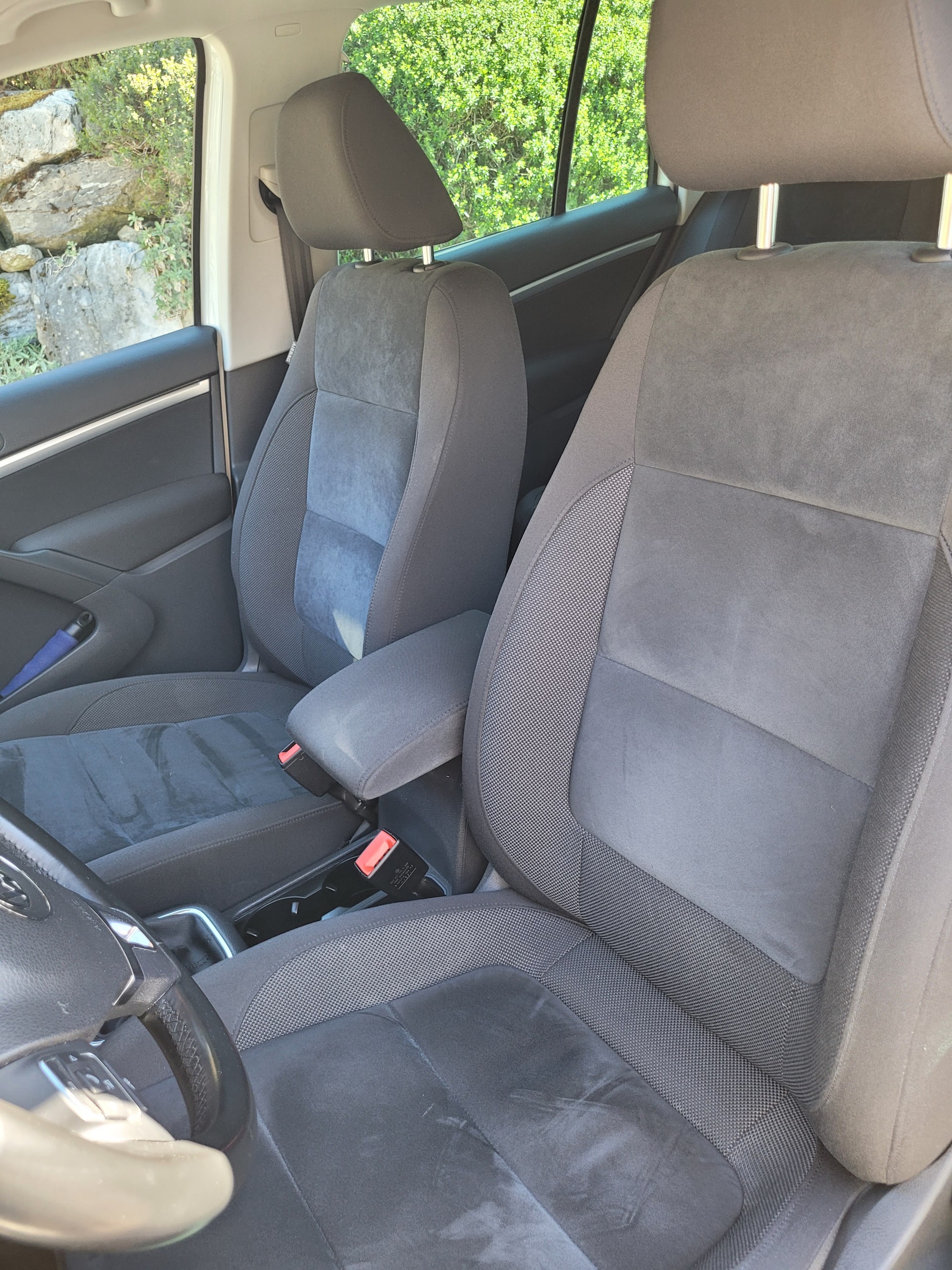 VW 2.0 TDI BMT Sport & Style R-Line 4Motion-image-3