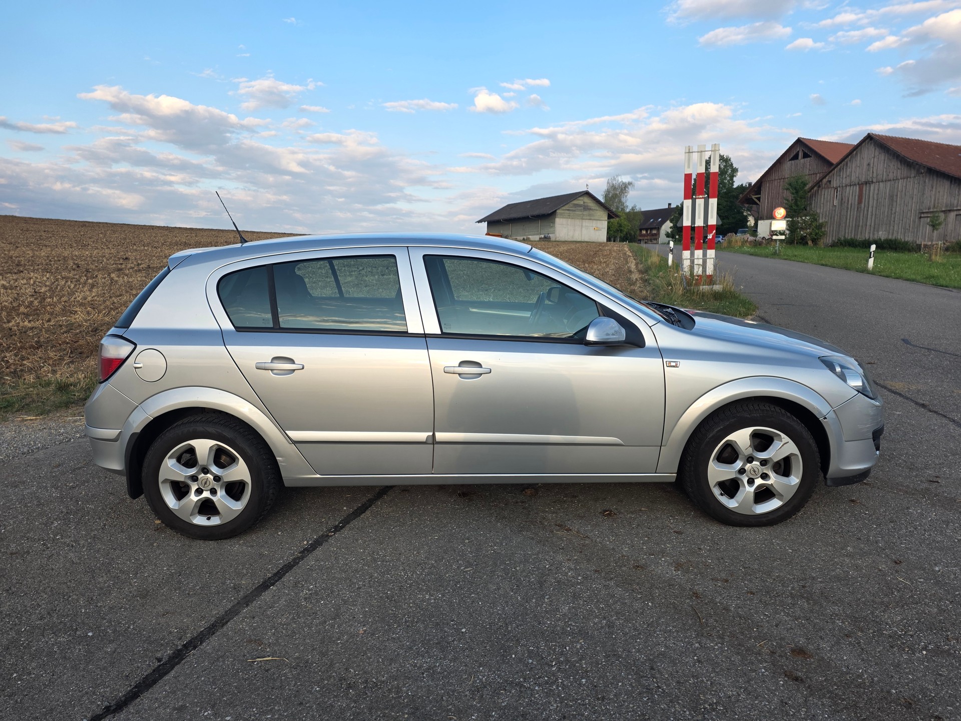 OPEL Astra 1.8i 16V Enjoy-image-2