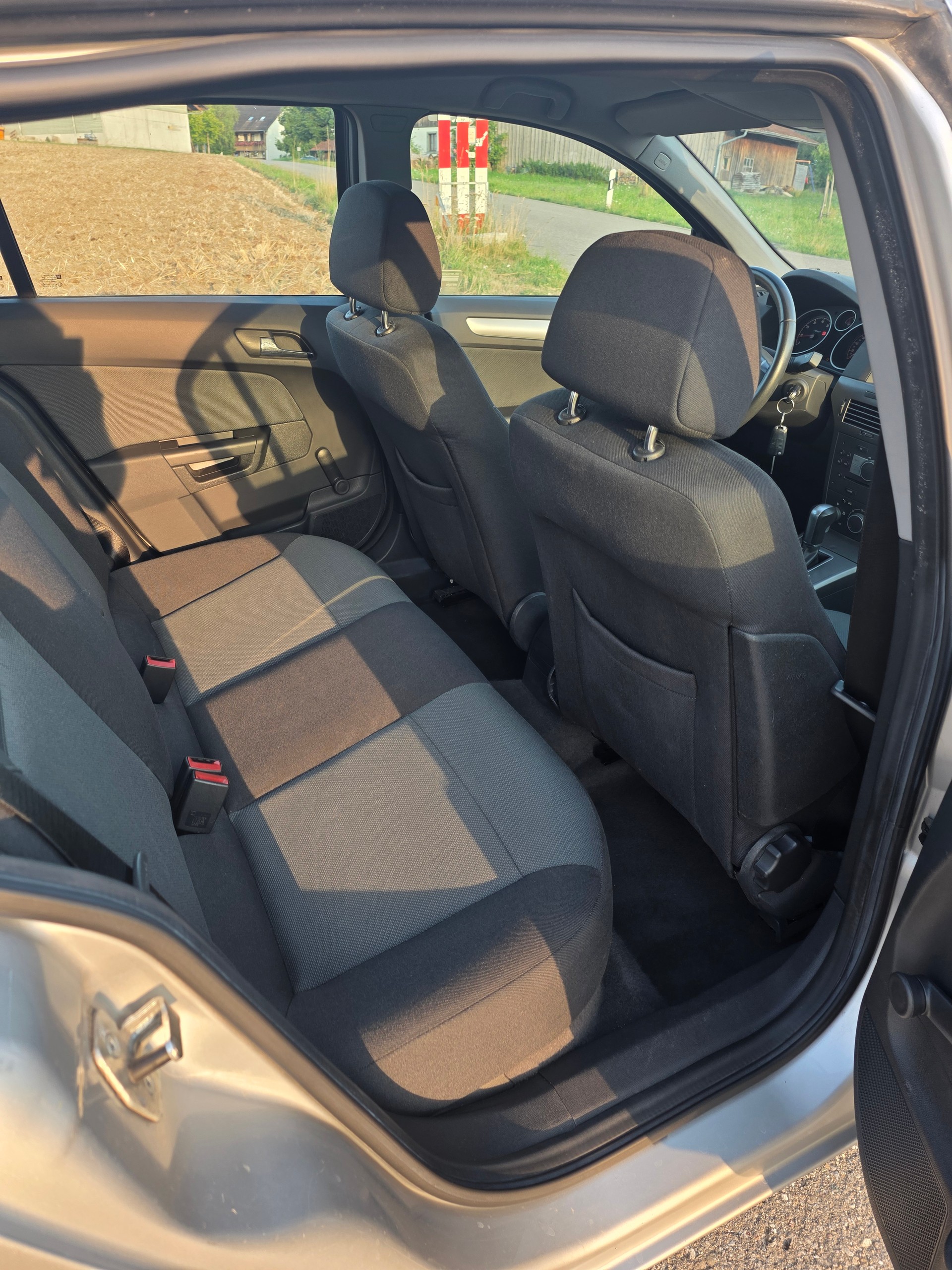 OPEL Astra 1.8i 16V Enjoy-image-15