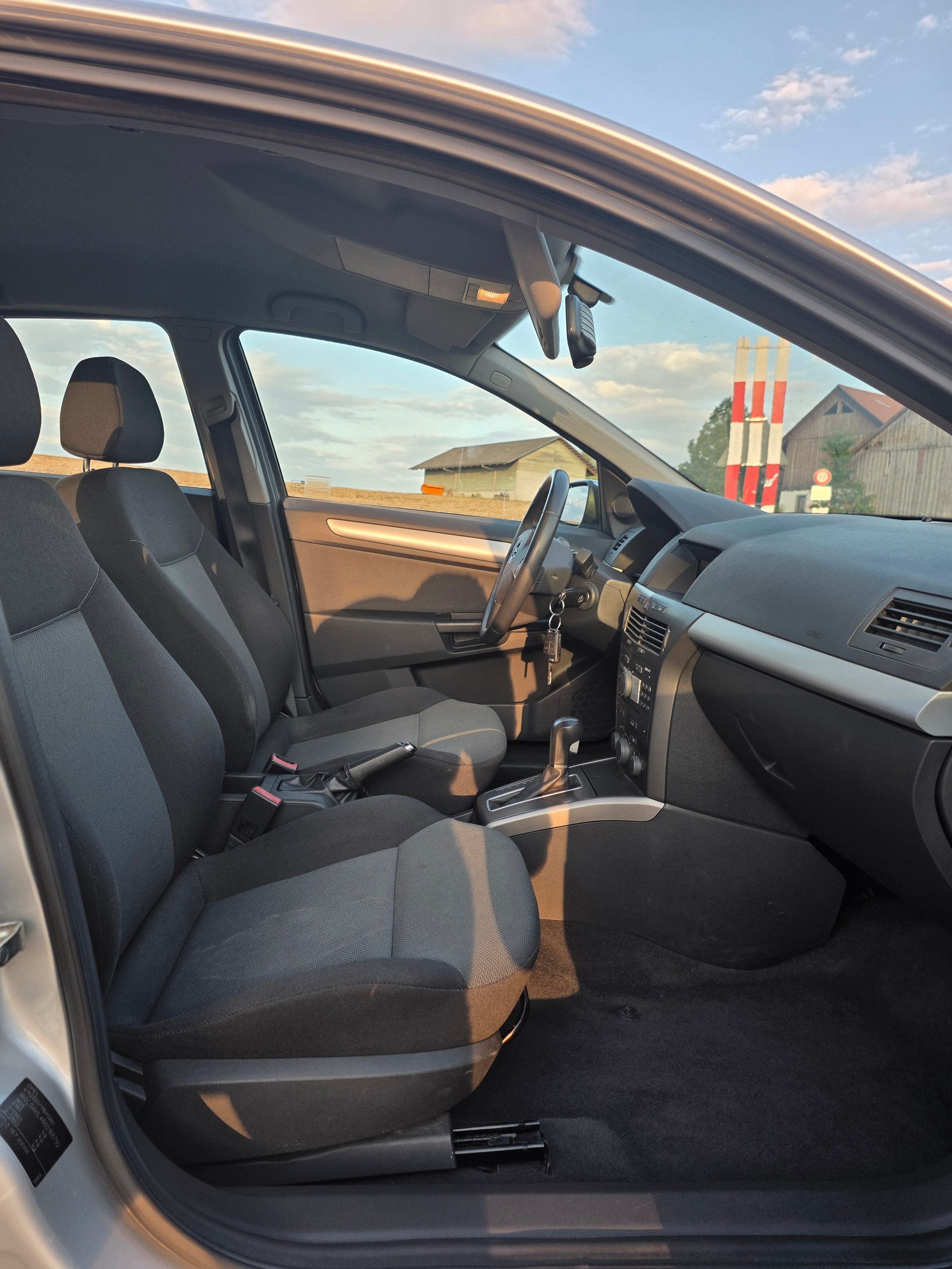 OPEL Astra 1.8i 16V Enjoy-image-14